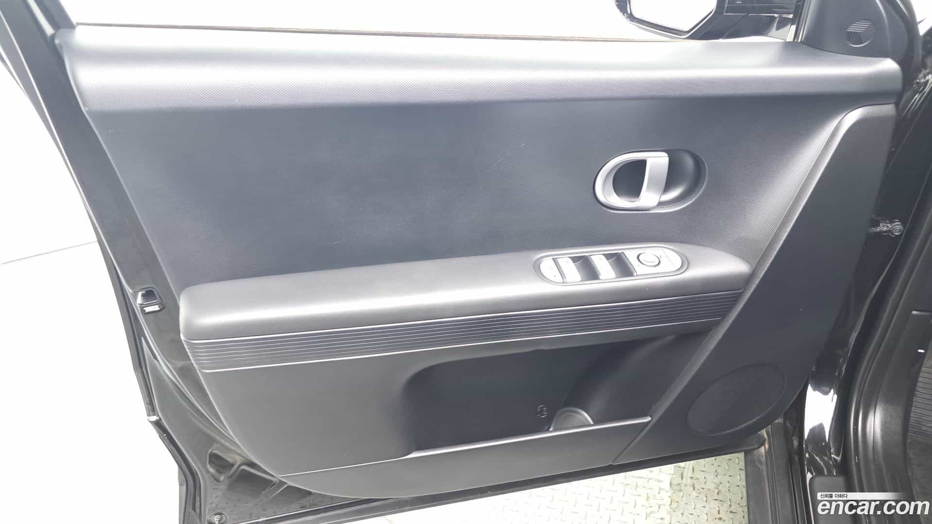 Ioniq5 Hyundai 2022.2-INNER-034