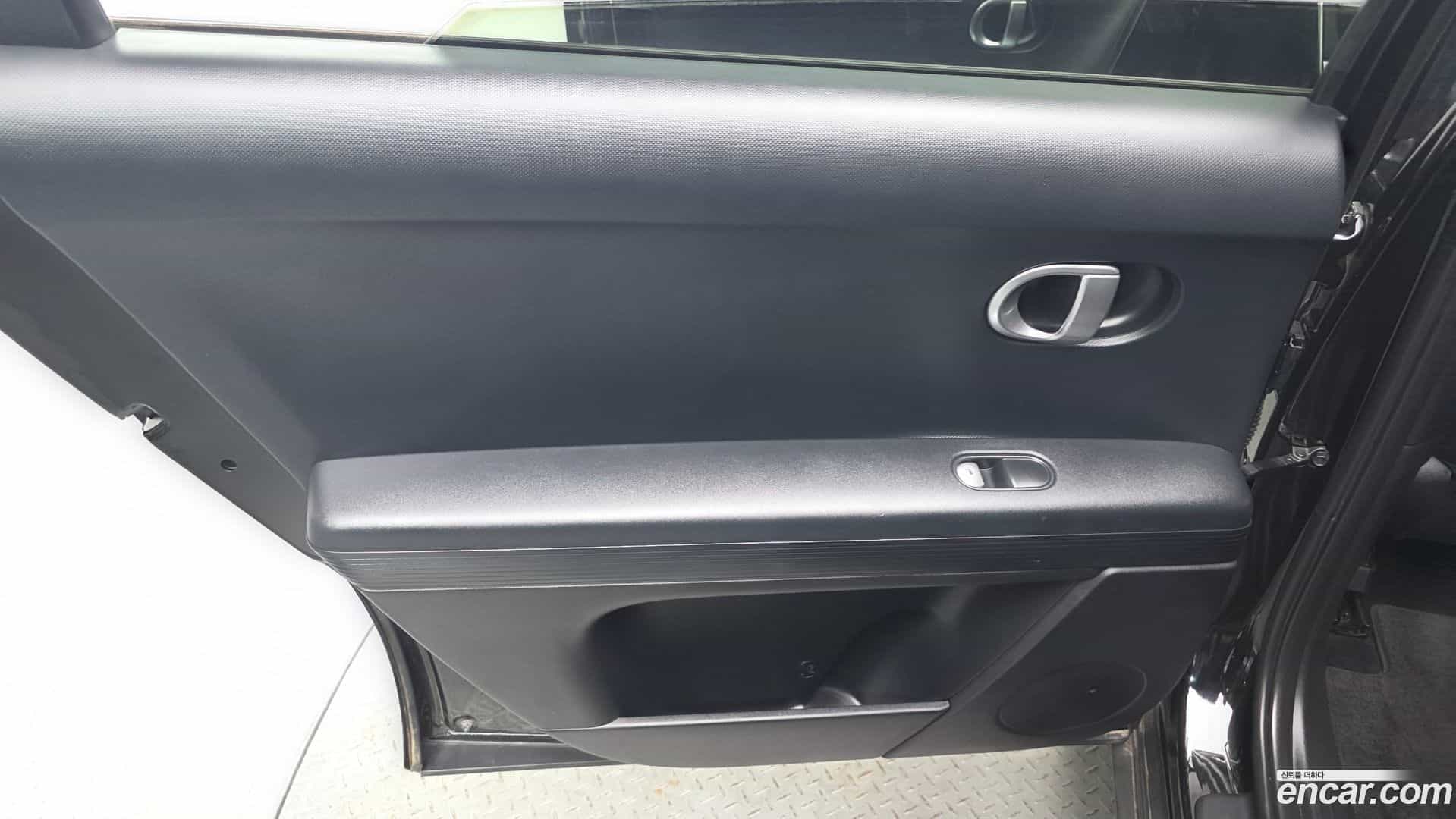 Ioniq5 Hyundai 2022.2-INNER-035