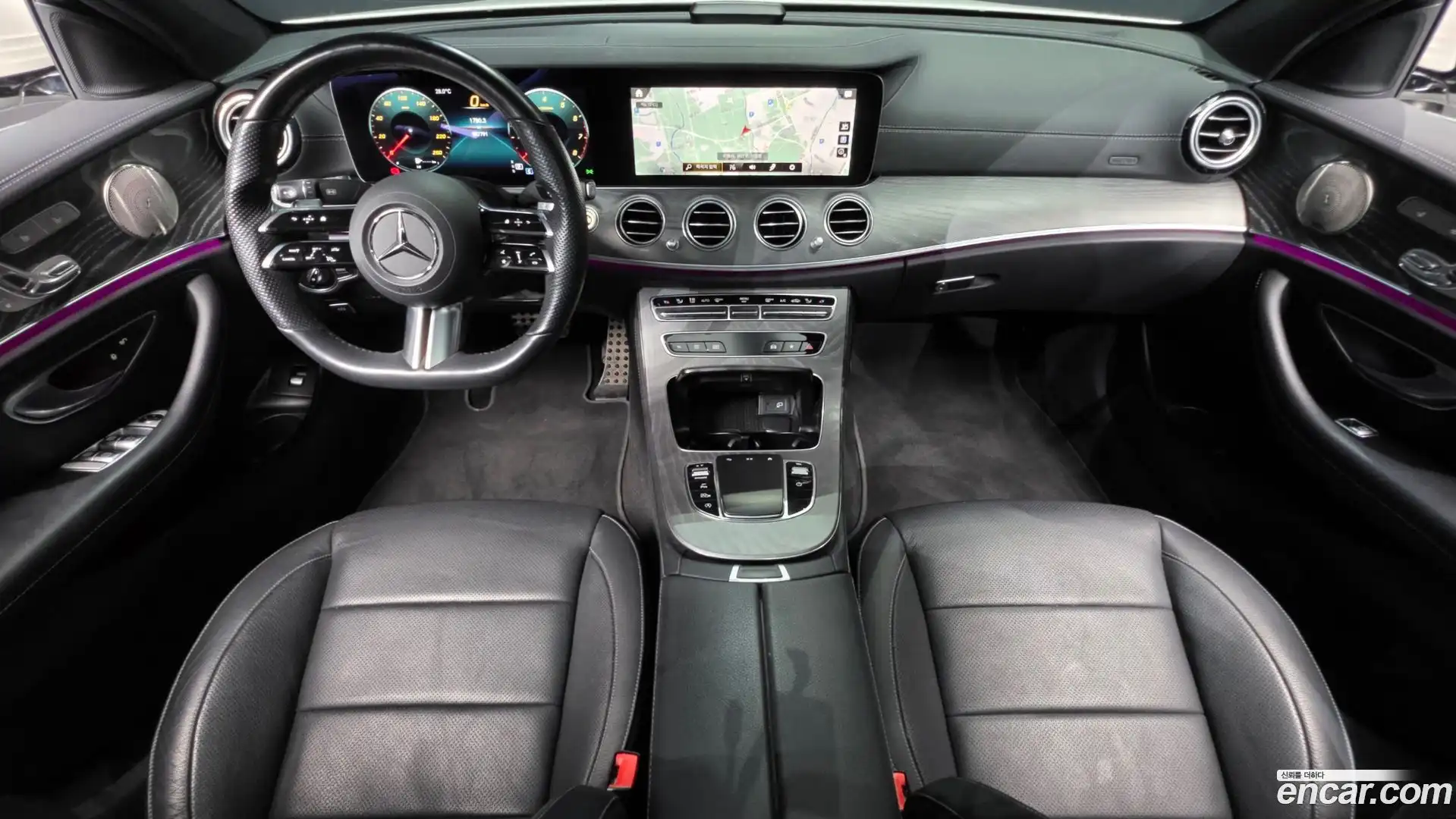 E-Class Mercedes-Benz 2022.5-INNER-007