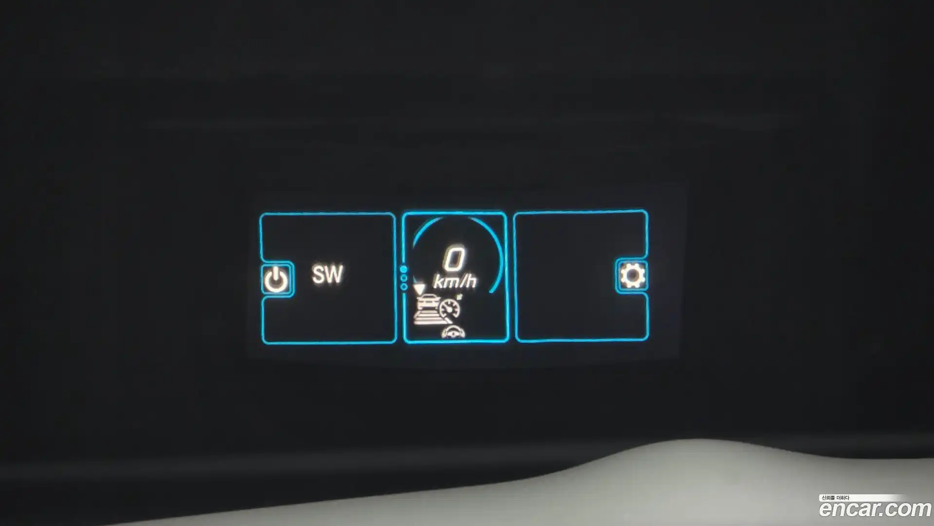 E-Class Mercedes-Benz 2022.5-OPTION-021
