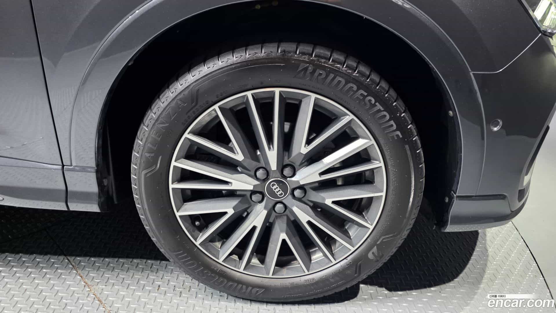 Q3 Audi 2022.10-OUTER-005