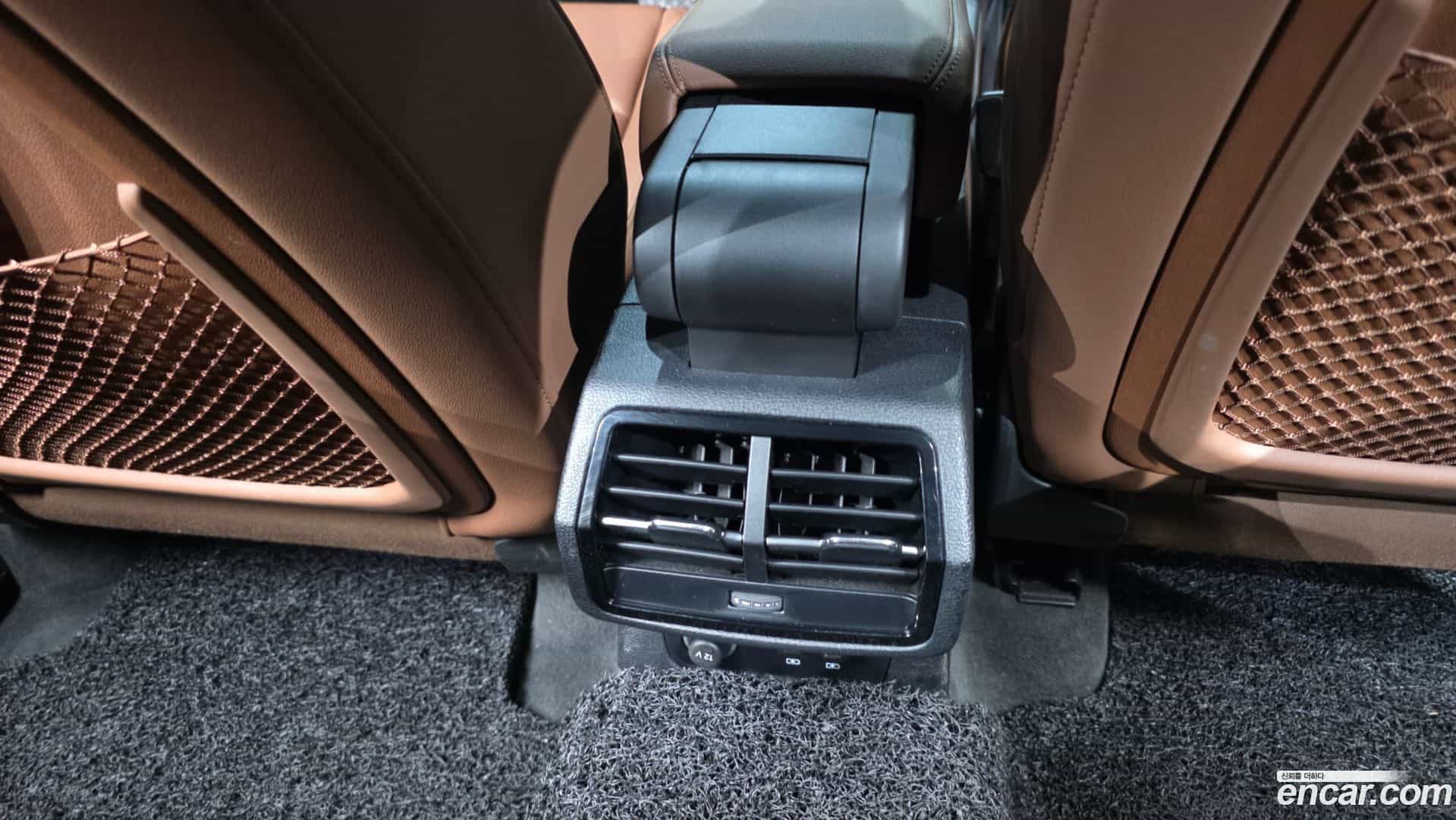 Q3 Audi 2022.10-OPTION-023