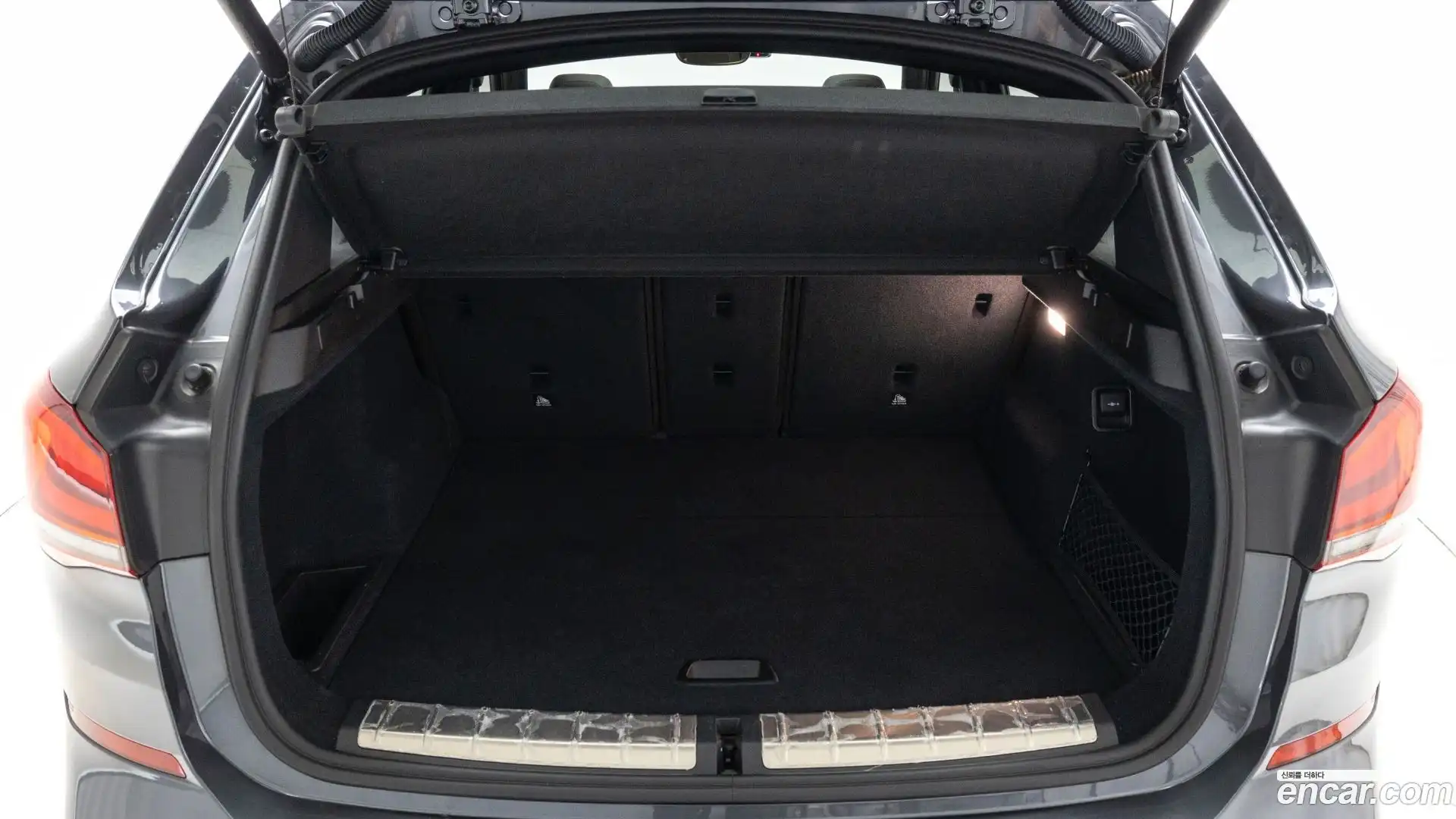X1 BMW 2021.10-INNER-008
