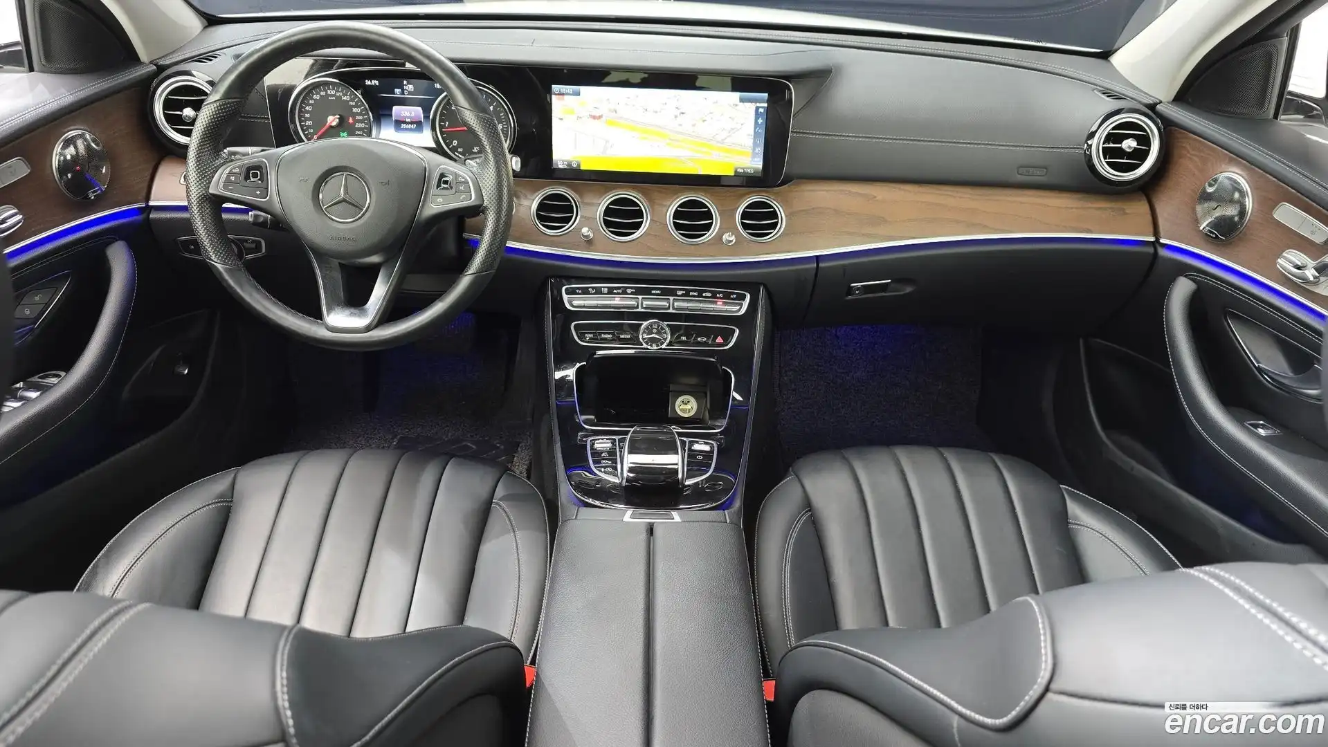 E-Class Mercedes-Benz 2017.3-INNER-007