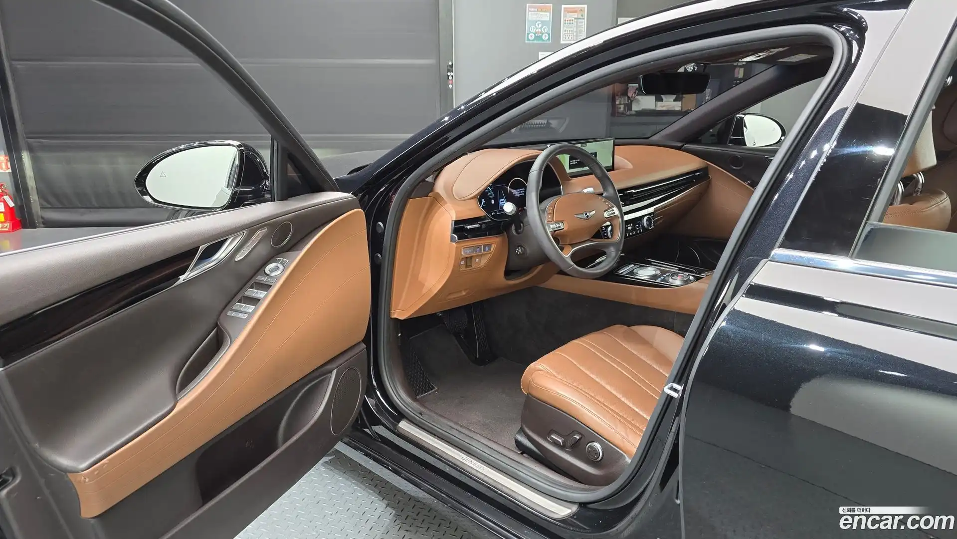 G80 Genesis 2022.8-INNER-010
