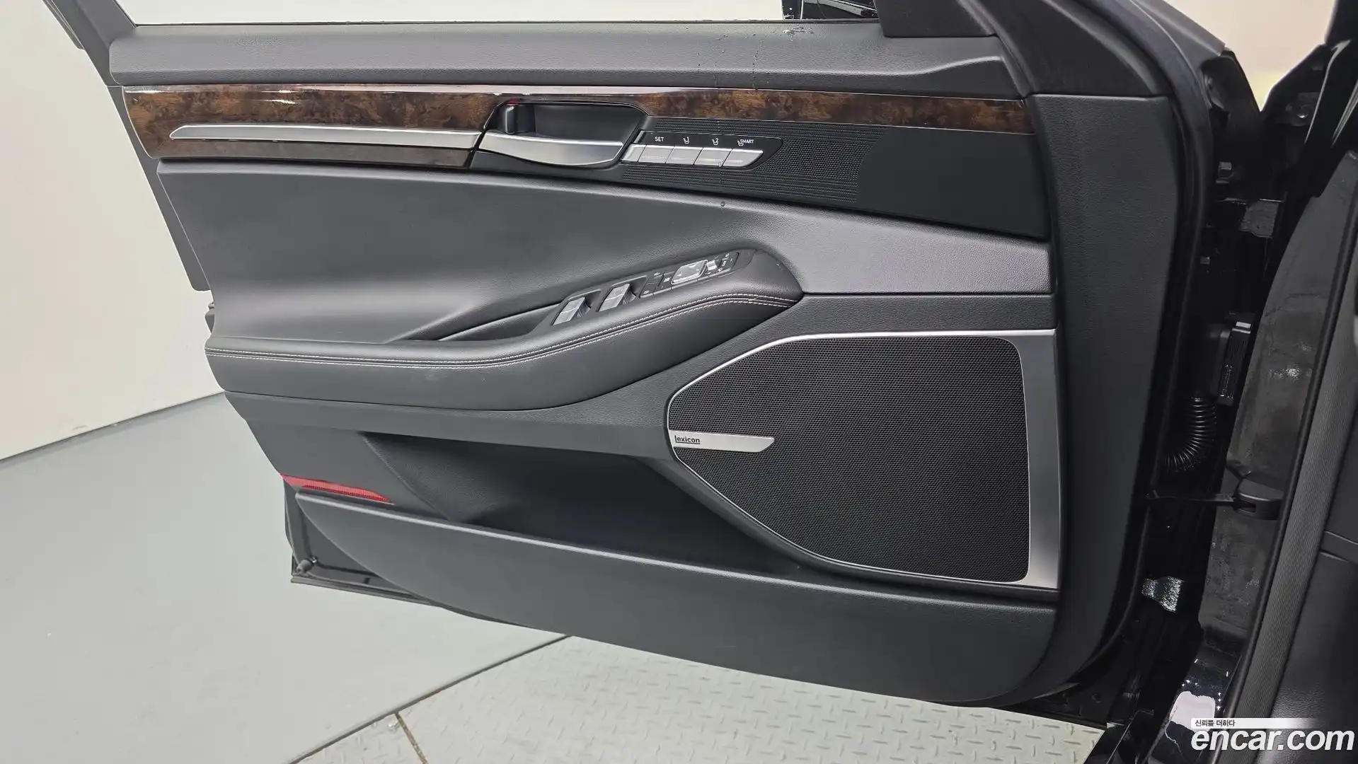G90 Genesis 2020.11-INNER-034