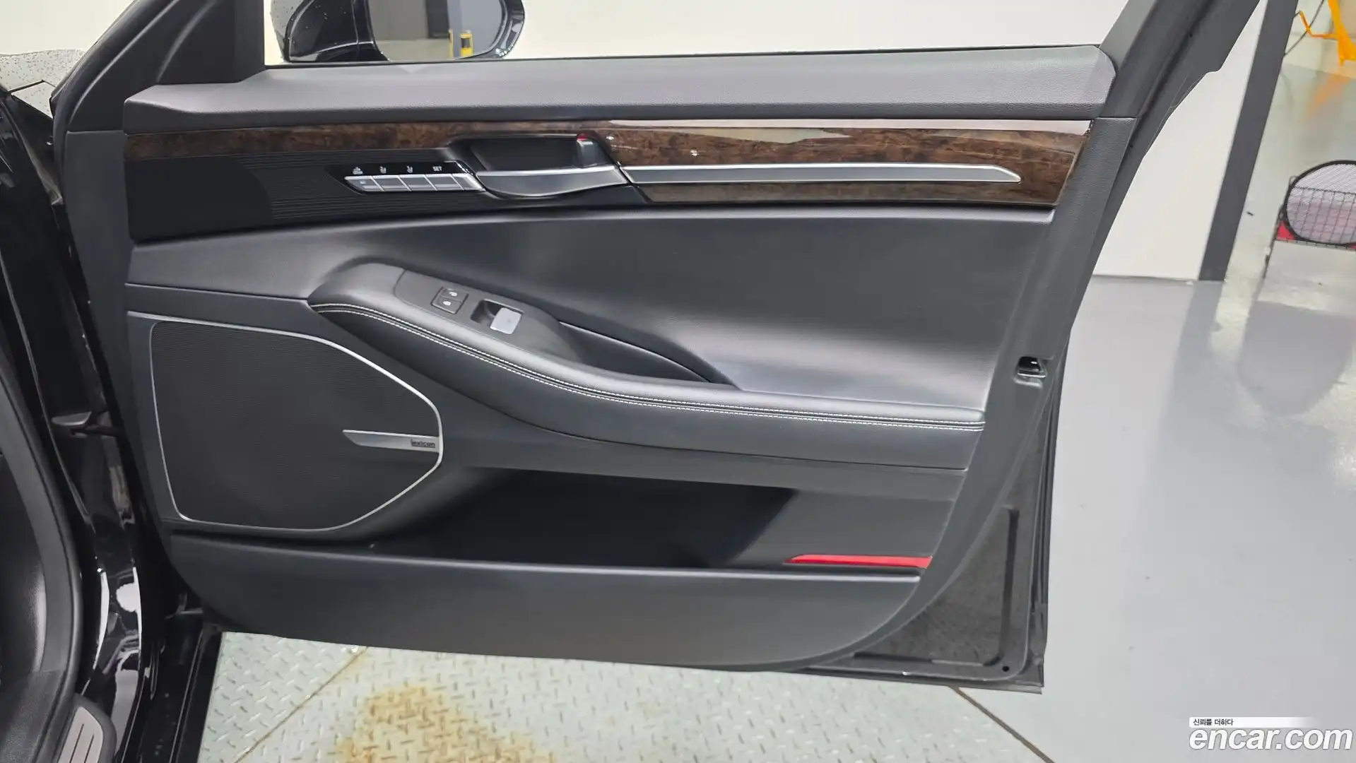 G90 Genesis 2020.11-INNER-035