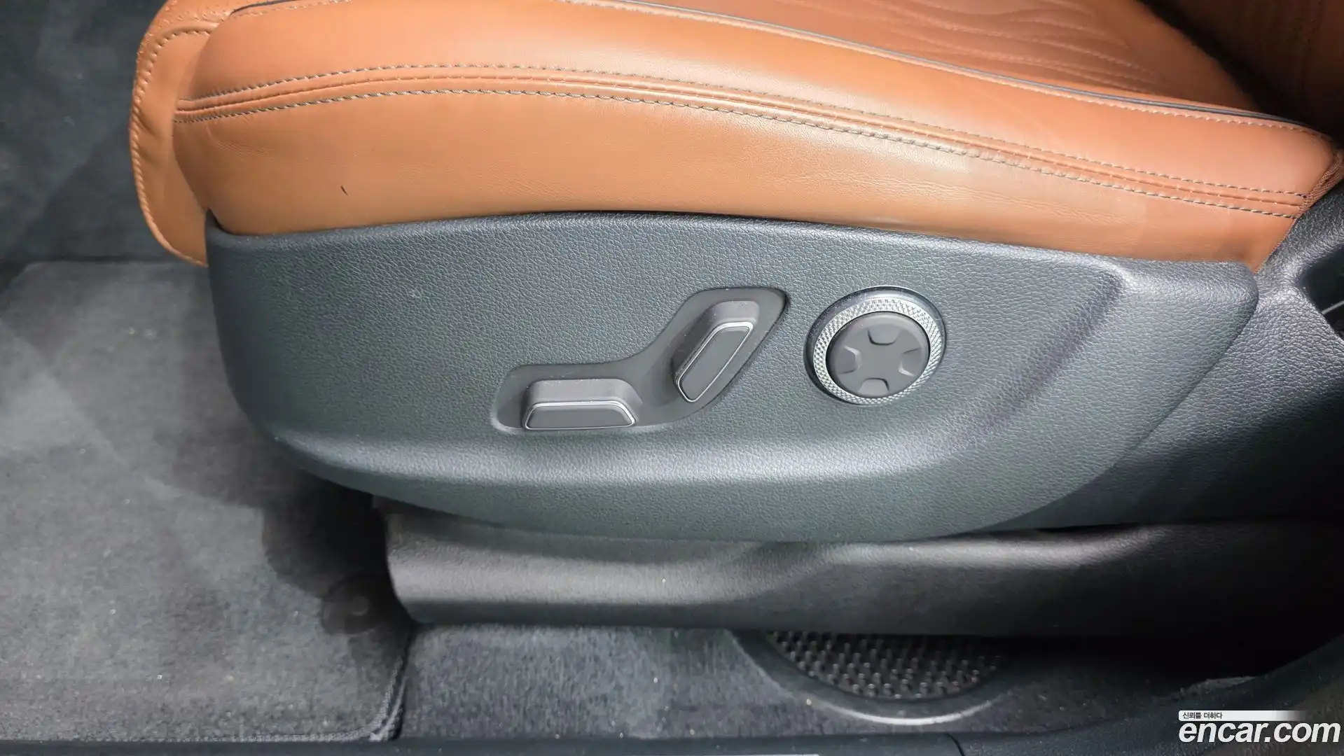 GV70 Genesis 2022.0-OPTION-044