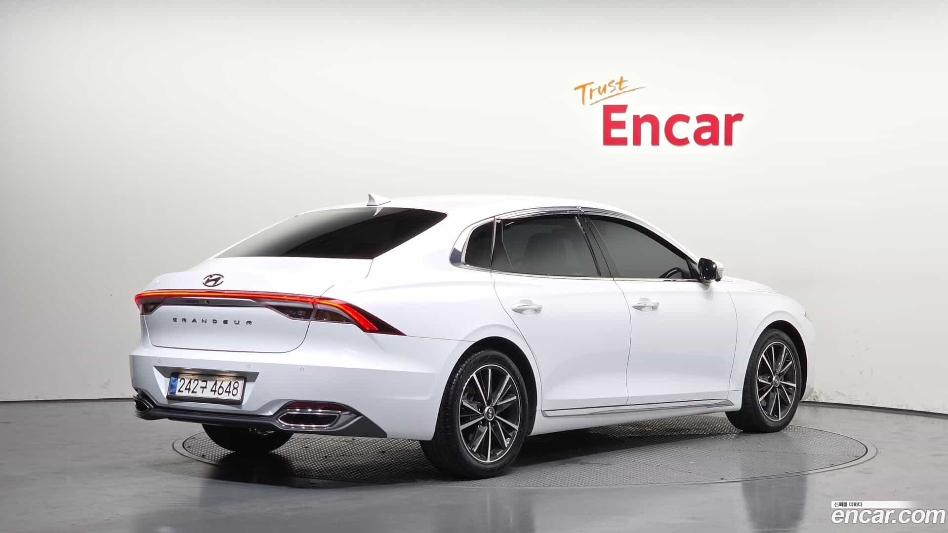 Grandeur Hyundai 2021.5-OUTER-002