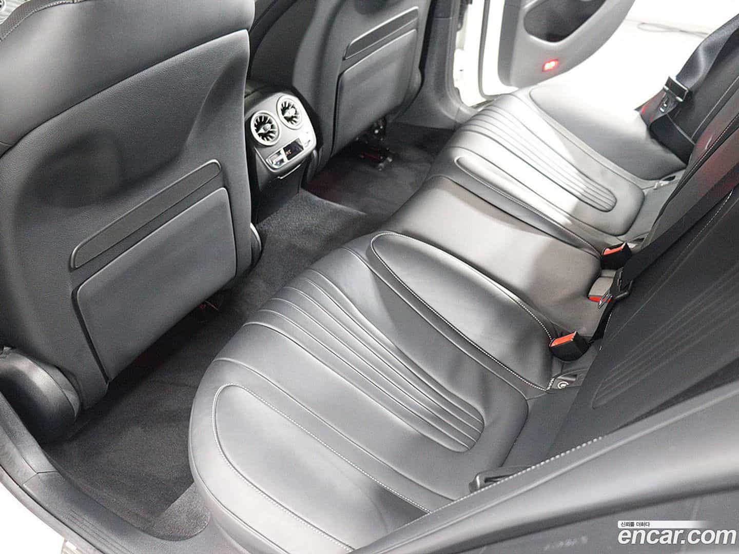 CLS-Class Mercedes-Benz 2020.4-OPTION-019