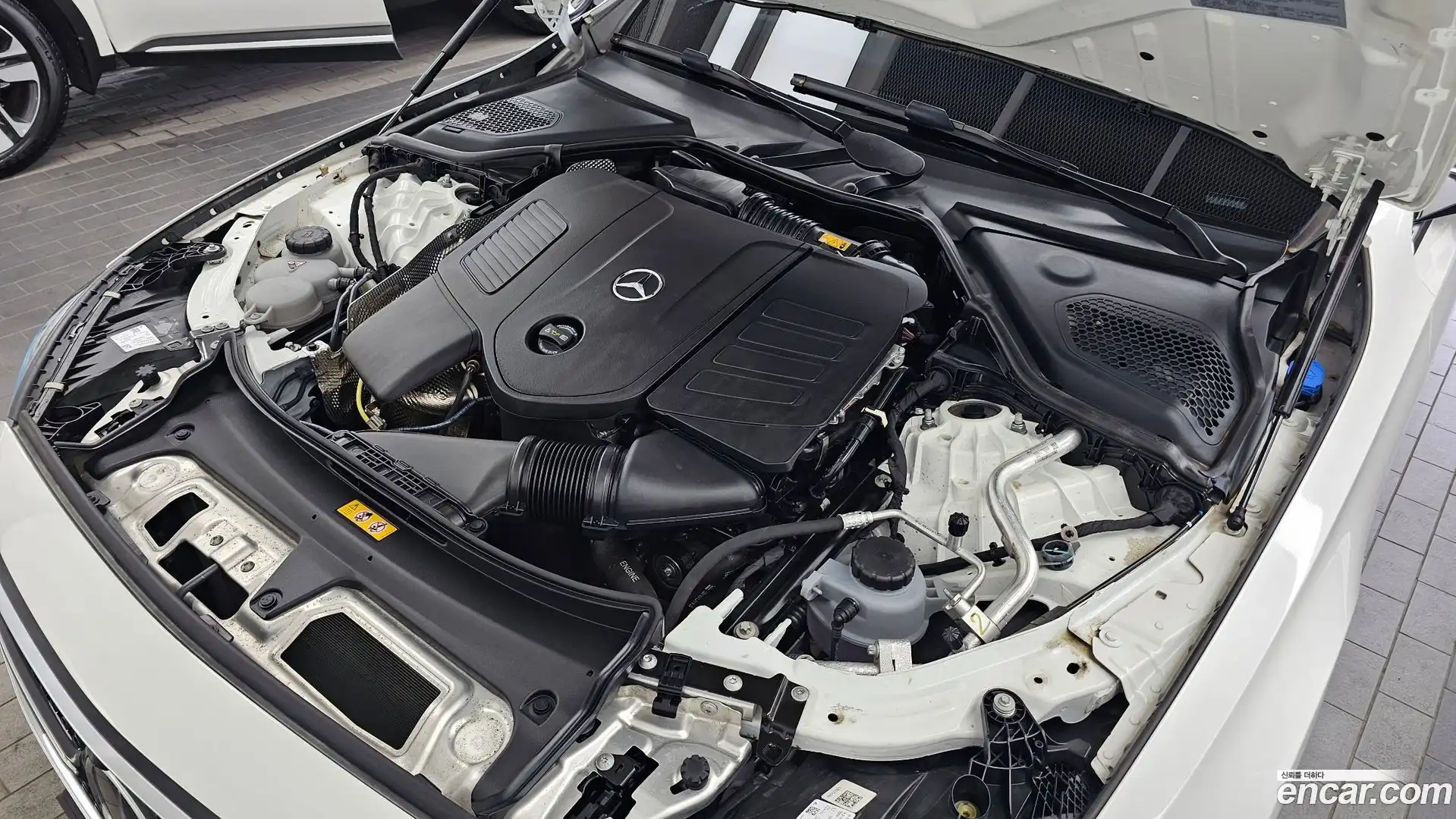 E-Class Mercedes-Benz 2024.8-OUTER-006