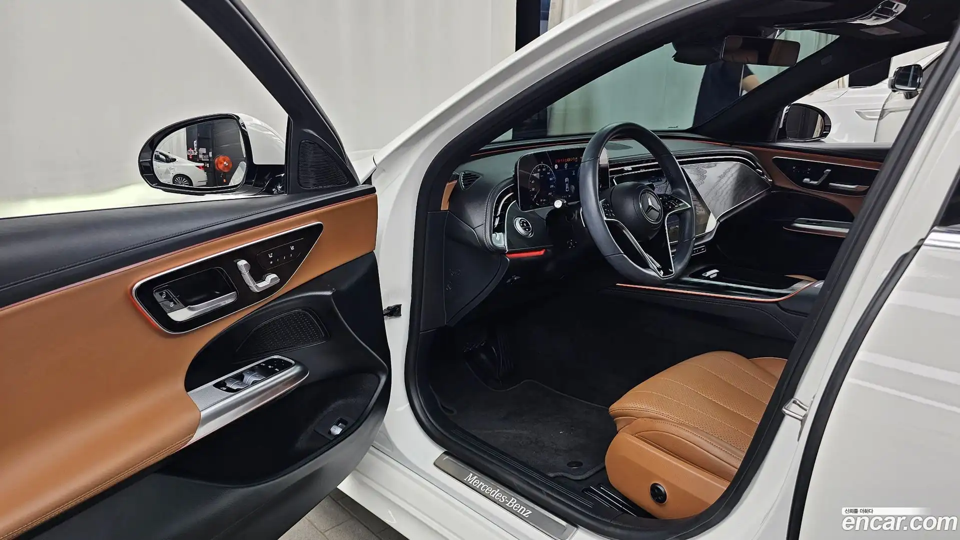 E-Class Mercedes-Benz 2024.8-INNER-010