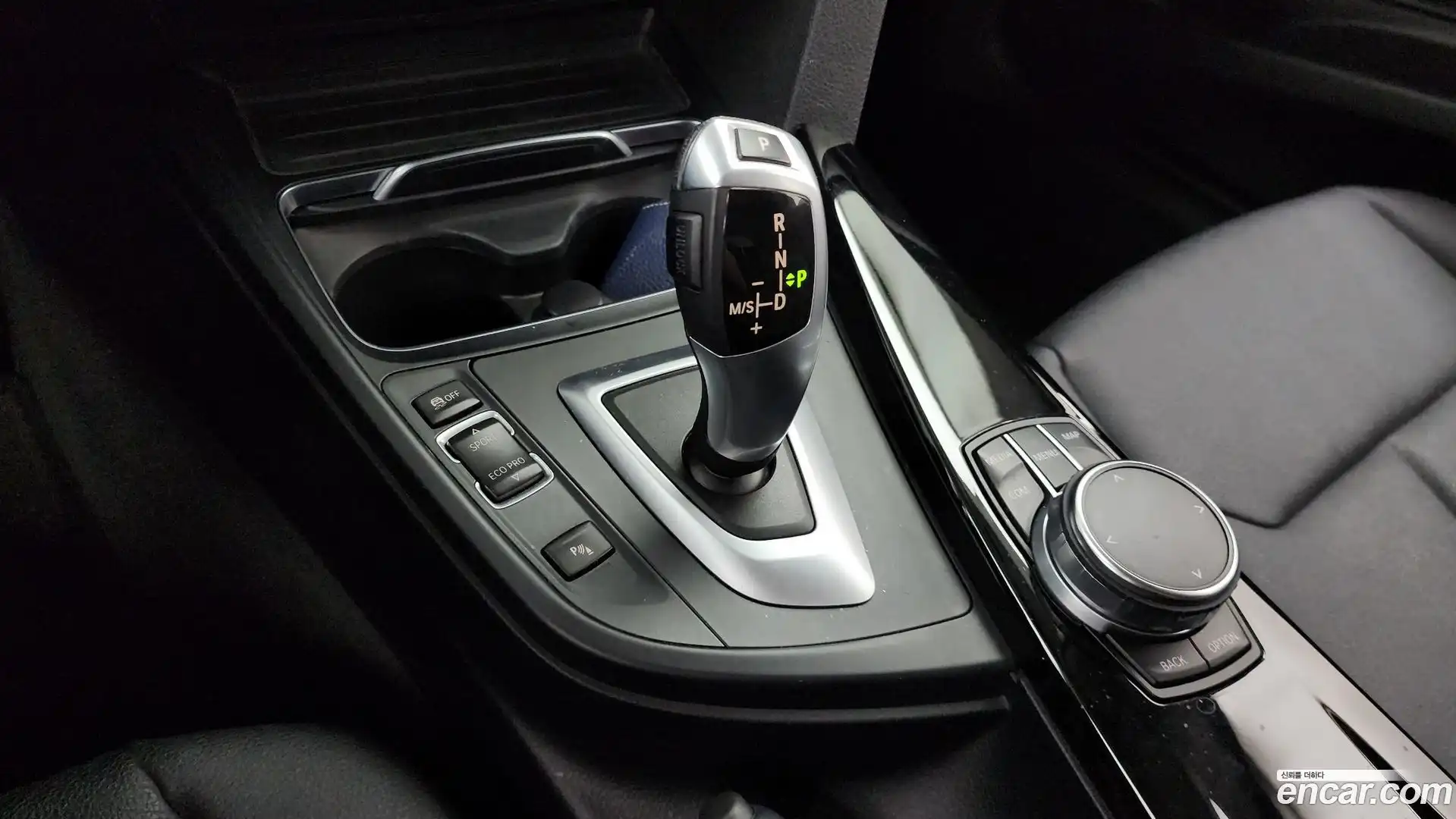 Gran Turismo BMW 2018.0-INNER-009