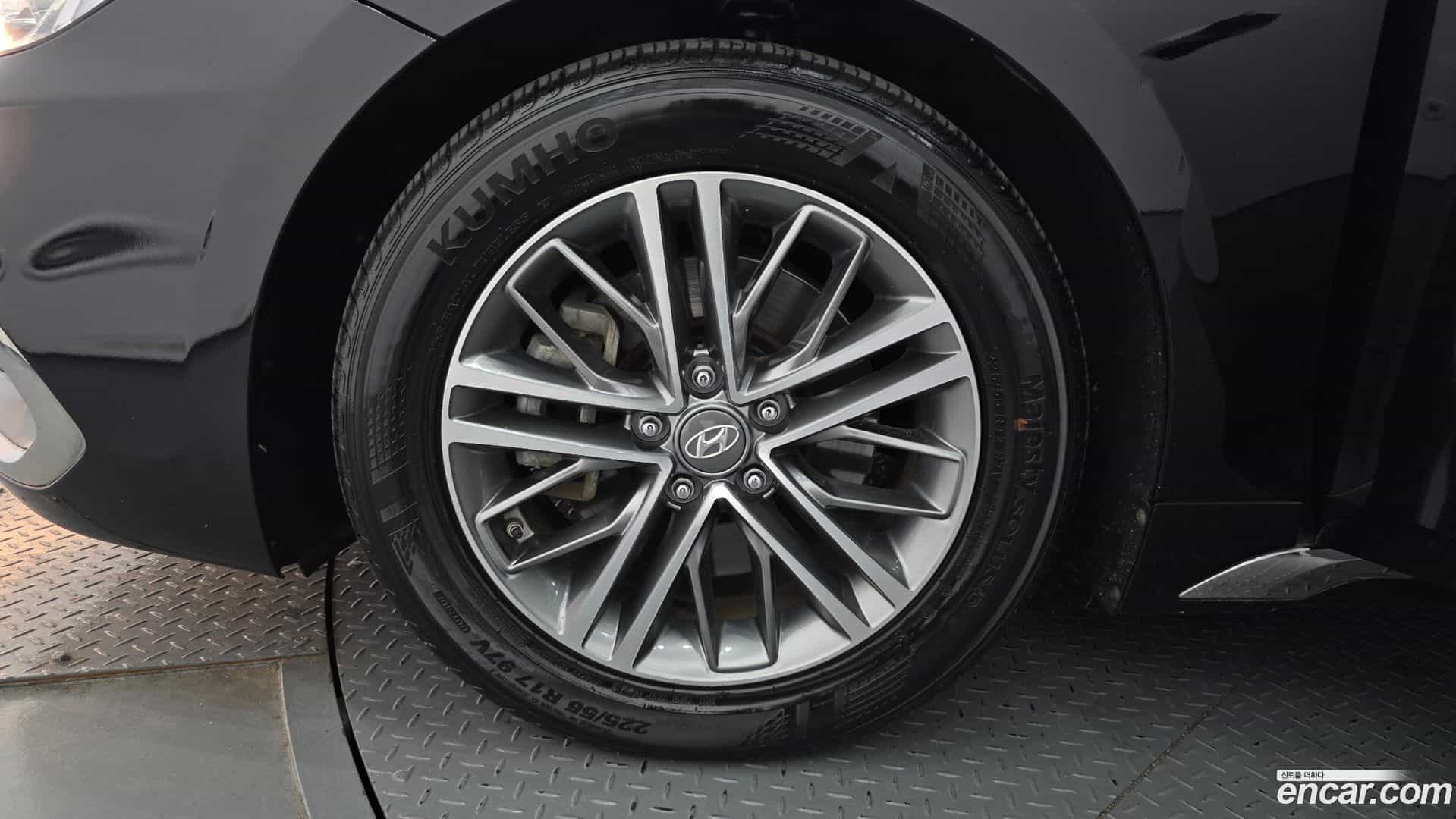Grandeur Hyundai 2017.10-OUTER-005