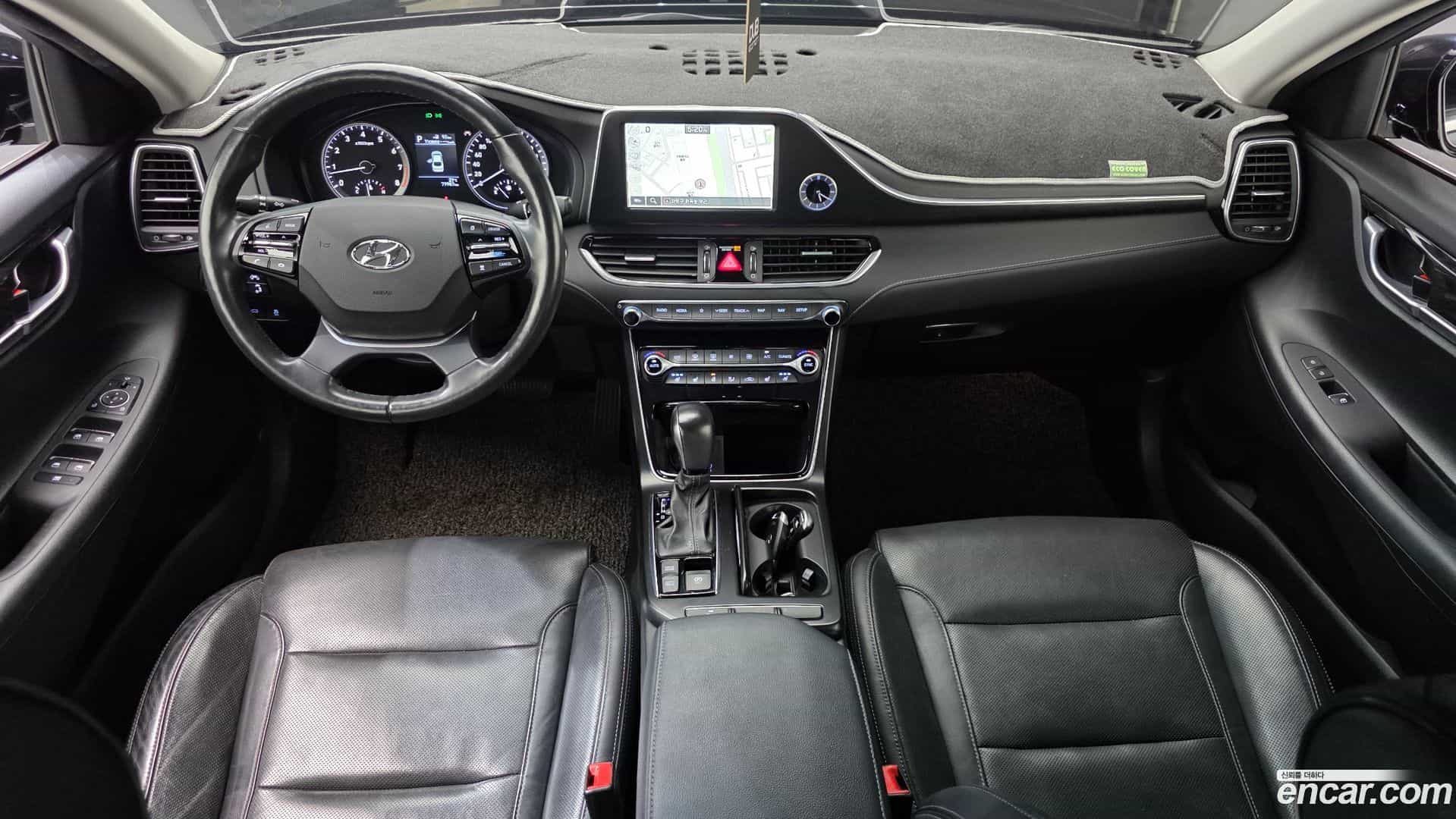 Grandeur Hyundai 2017.10-INNER-007