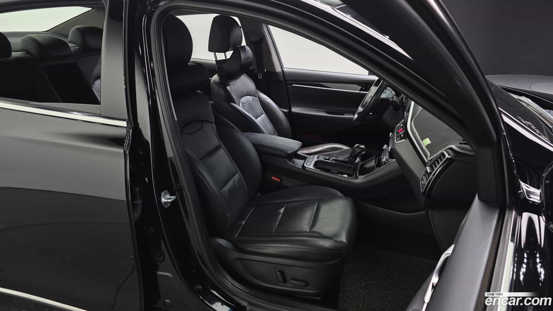 Grandeur Hyundai 2017.10-OPTION-016