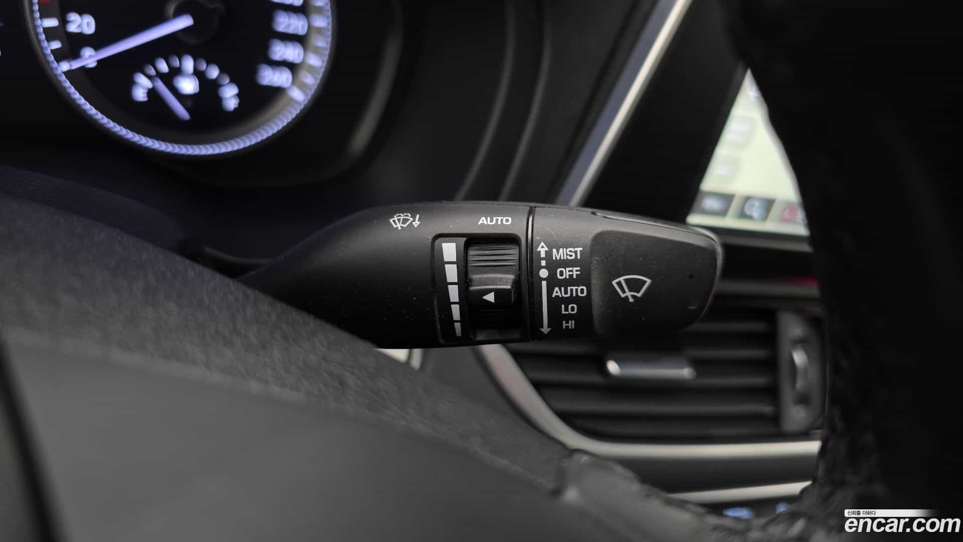Grandeur Hyundai 2017.10-OPTION-020