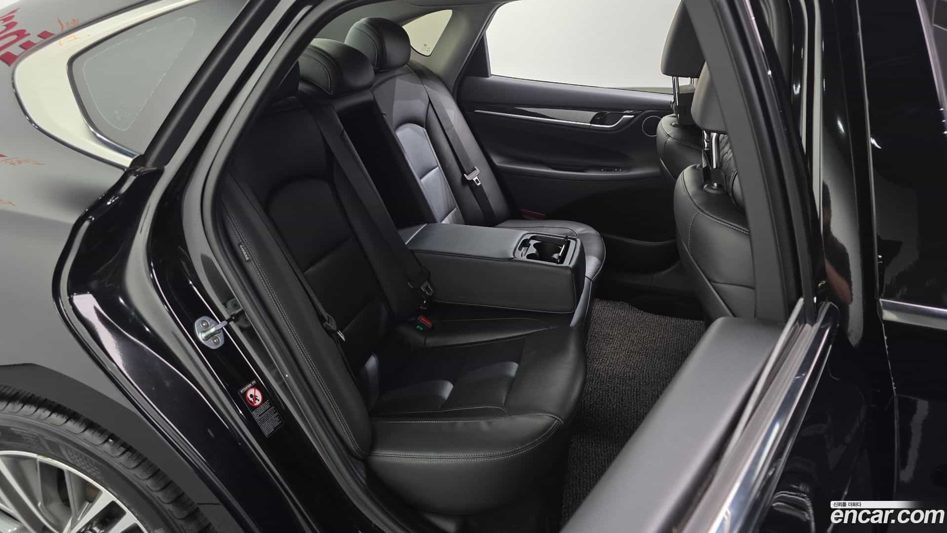 Grandeur Hyundai 2017.10-INNER-036