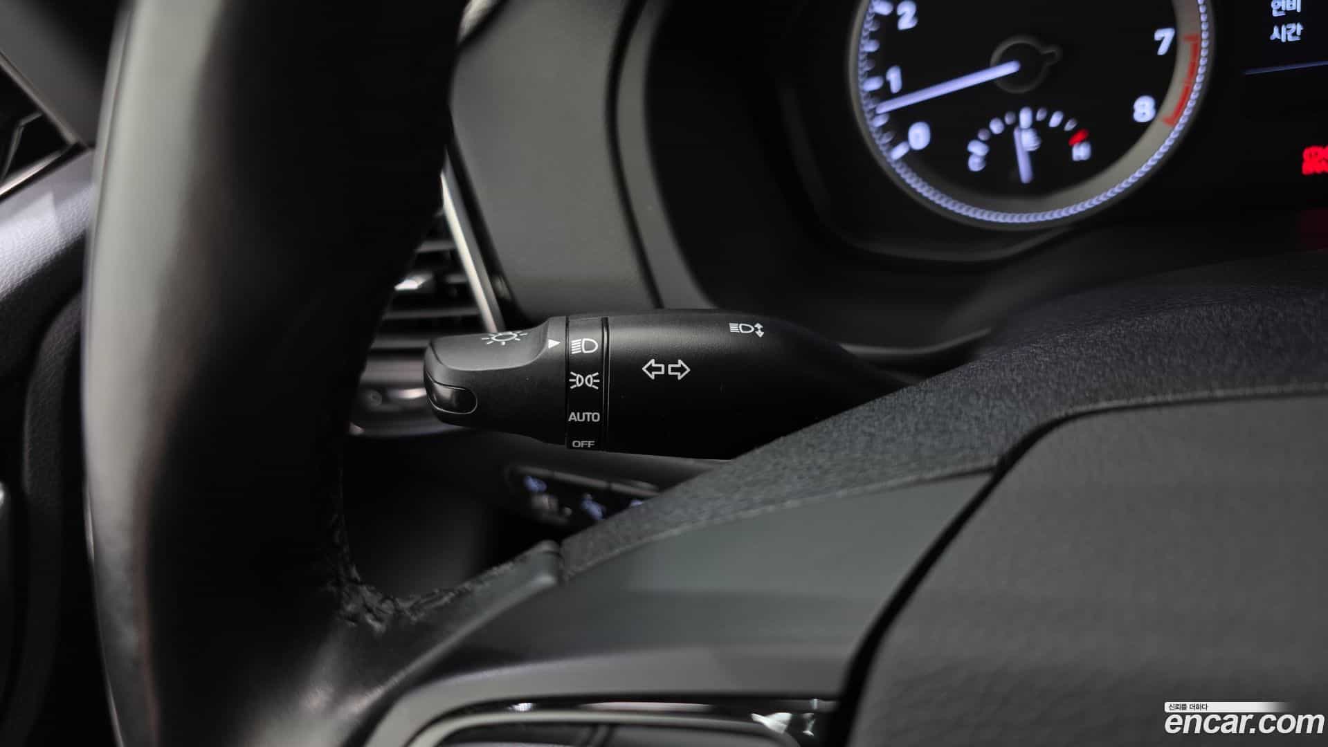 Grandeur Hyundai 2017.10-OPTION-042
