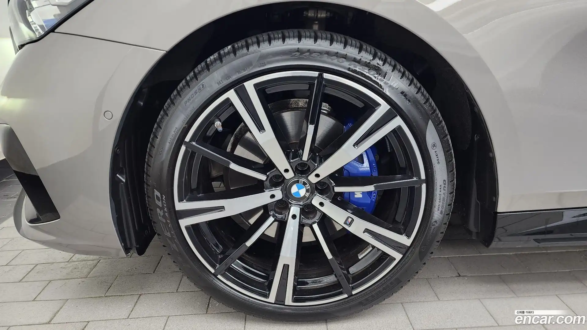 5-Series BMW 2025.4-OUTER-005