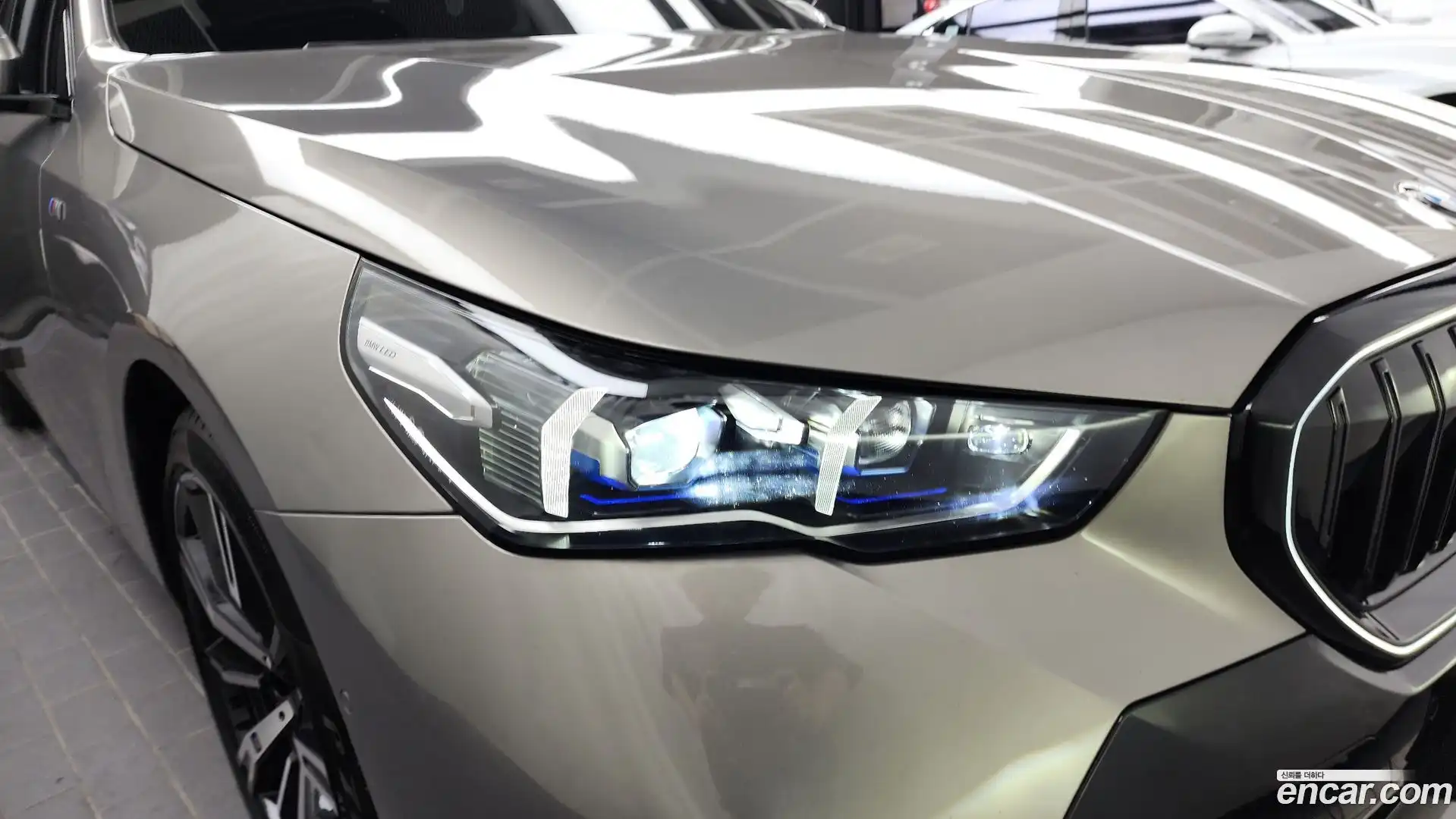 5-Series BMW 2025.4-OUTER-032