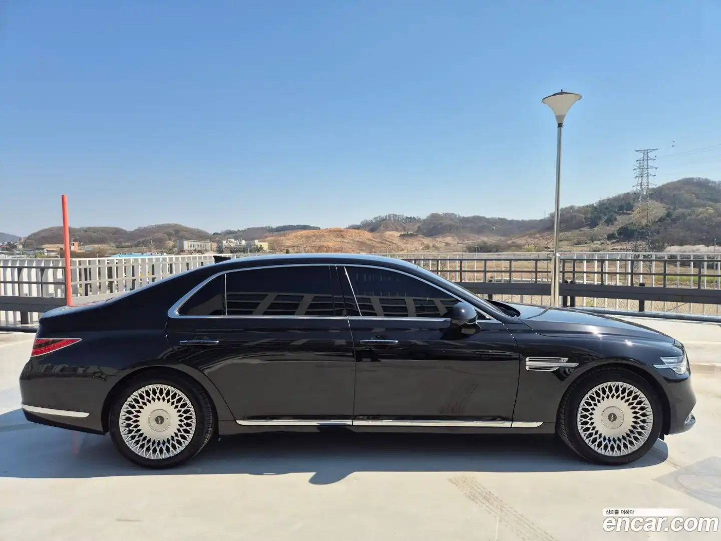 G90 Genesis 2019.2-OUTER-002