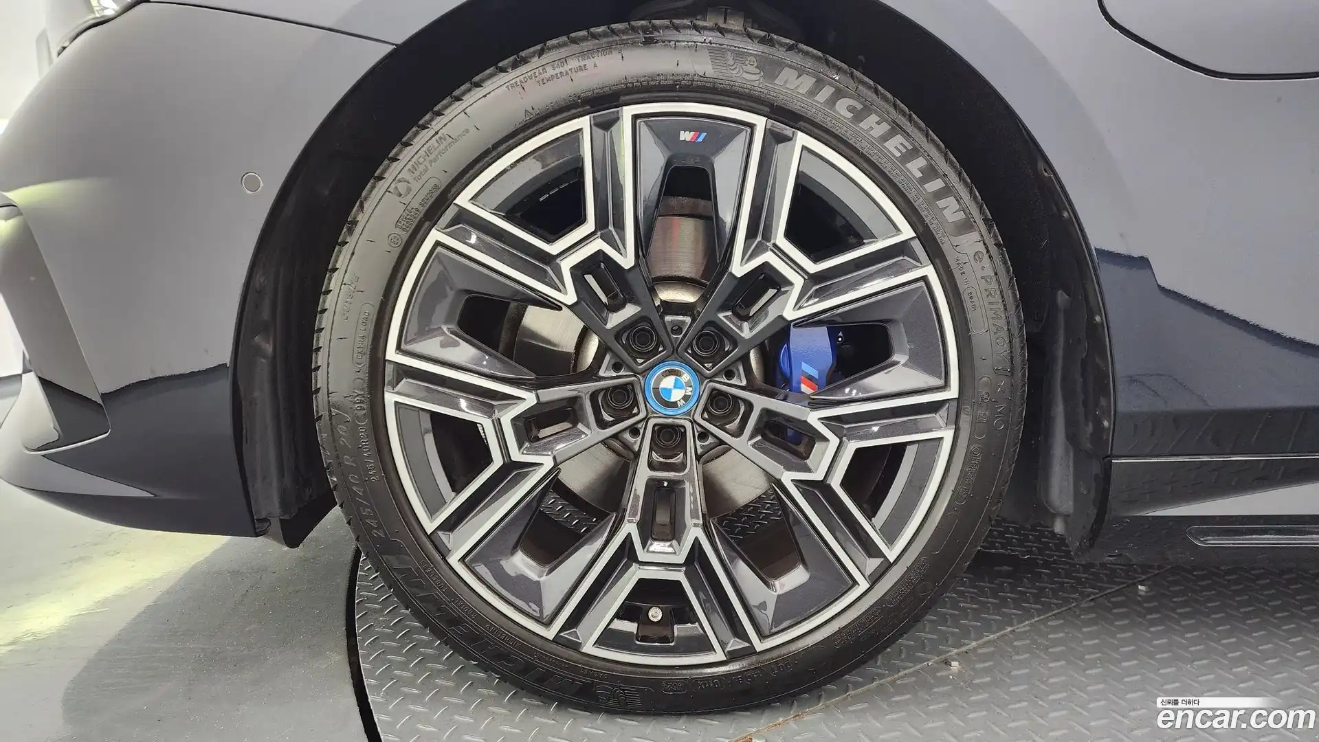5-Series BMW 2025.6-OUTER-005