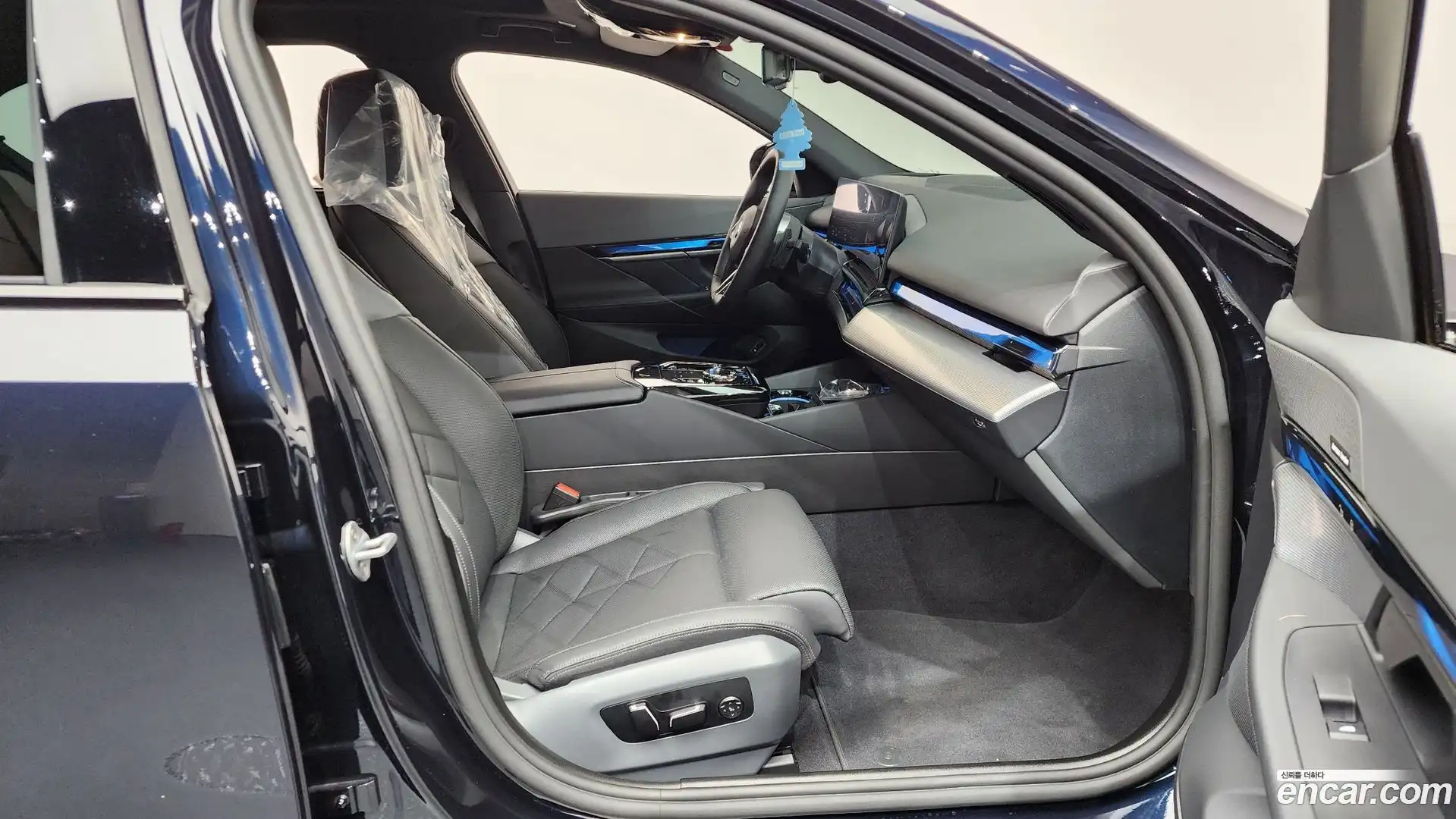5-Series BMW 2025.6-INNER-036