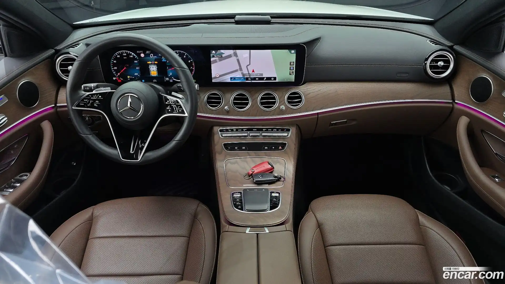 E-Class Mercedes-Benz 2023.9-INNER-007