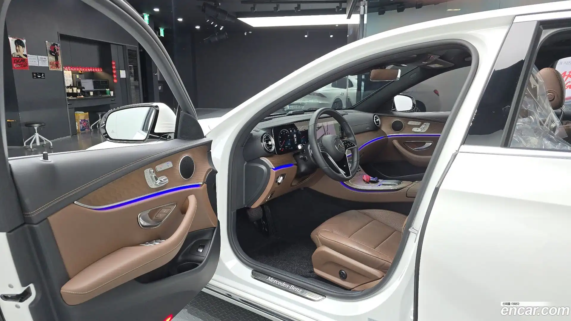 E-Class Mercedes-Benz 2023.9-INNER-010