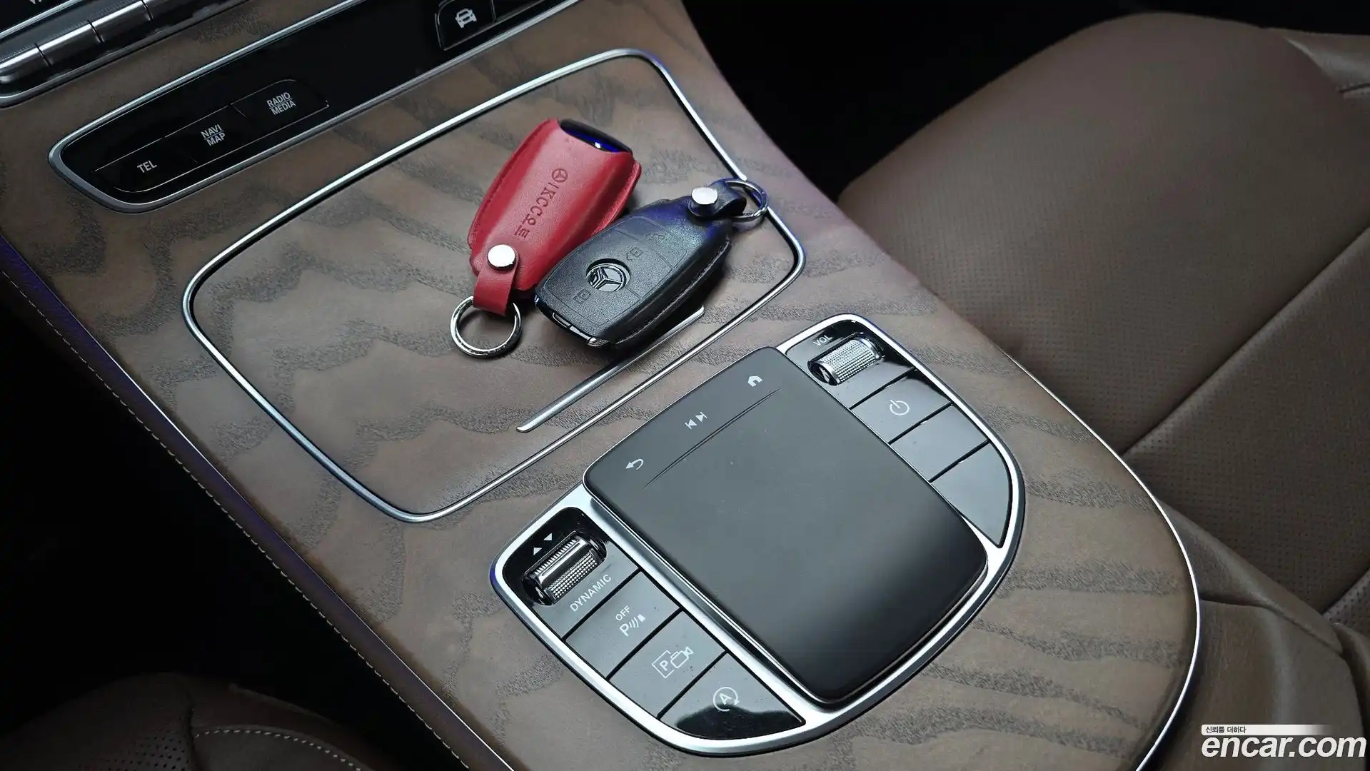 E-Class Mercedes-Benz 2023.9-OPTION-022