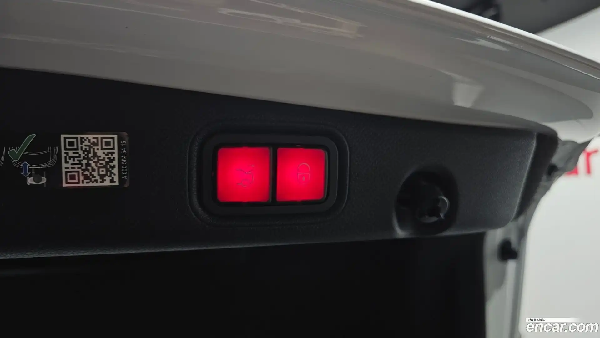 E-Class Mercedes-Benz 2023.9-OPTION-024