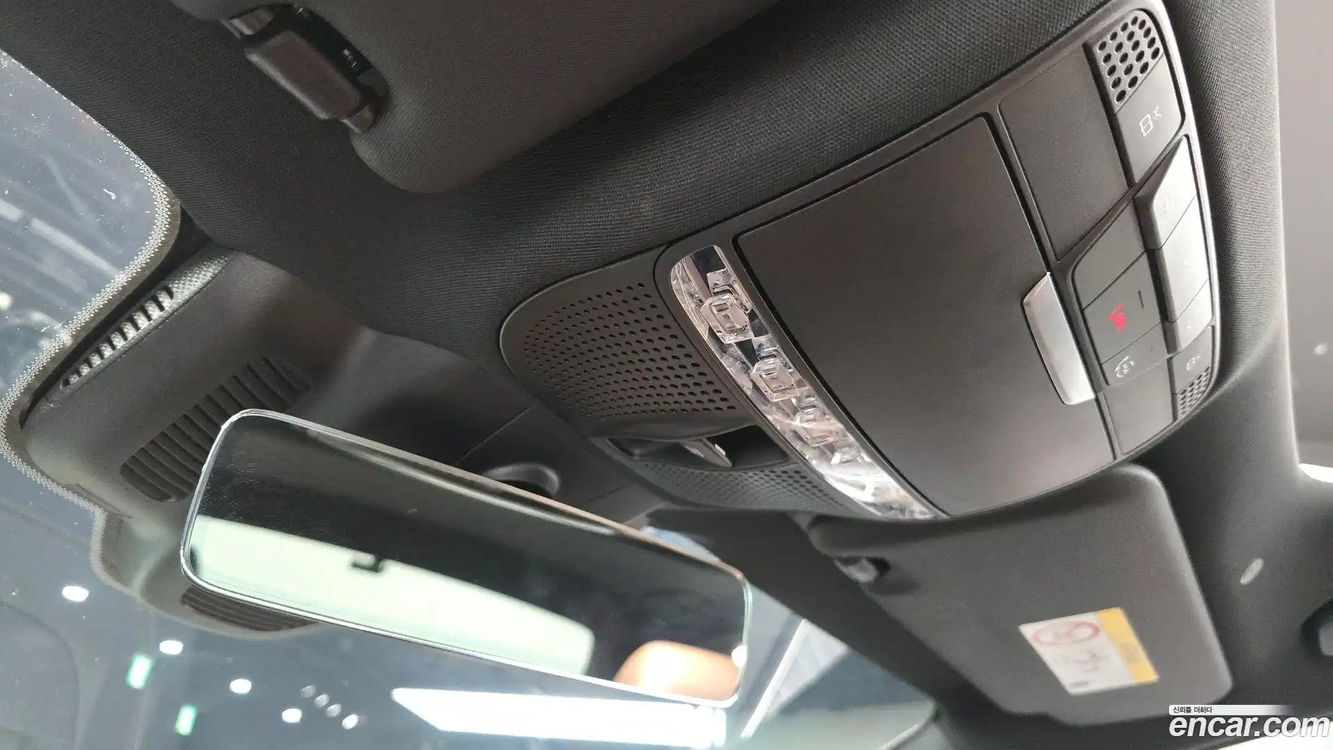 E-Class Mercedes-Benz 2023.9-OPTION-041