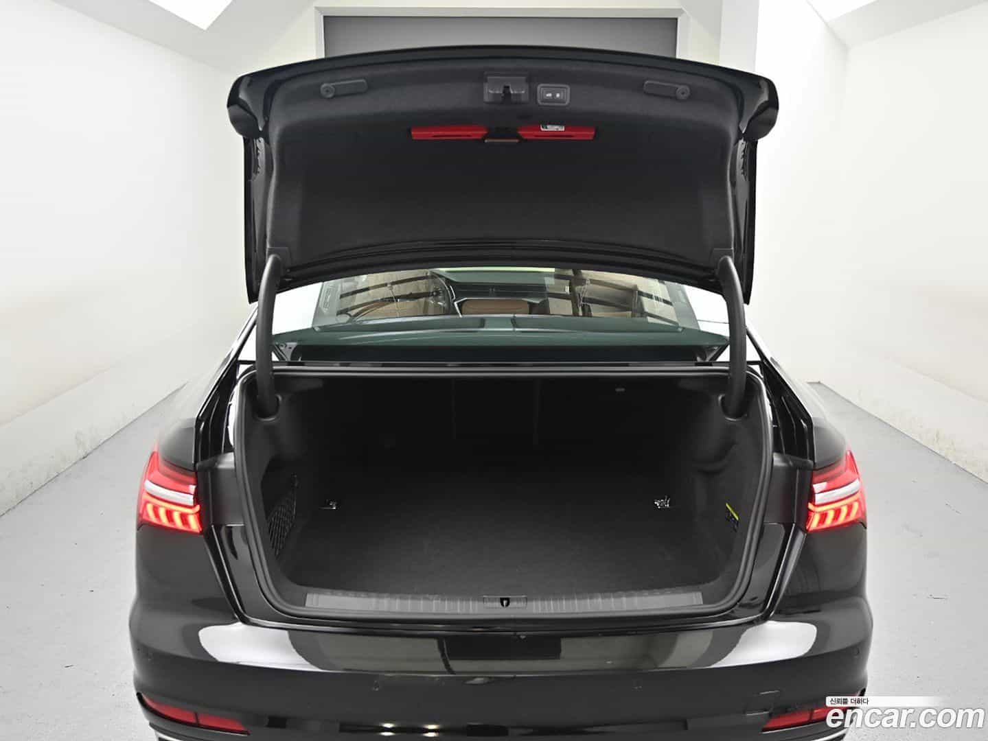 A6 Audi 2024.10-OPTION-024