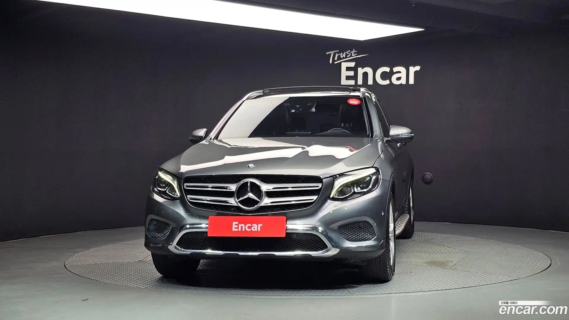 GLC-Class Mercedes-Benz 2017.3-OUTER-003