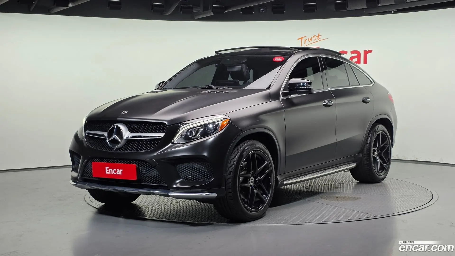 Main__Slider__Photo:GLE-Class Mercedes-Benz 2018.3-0