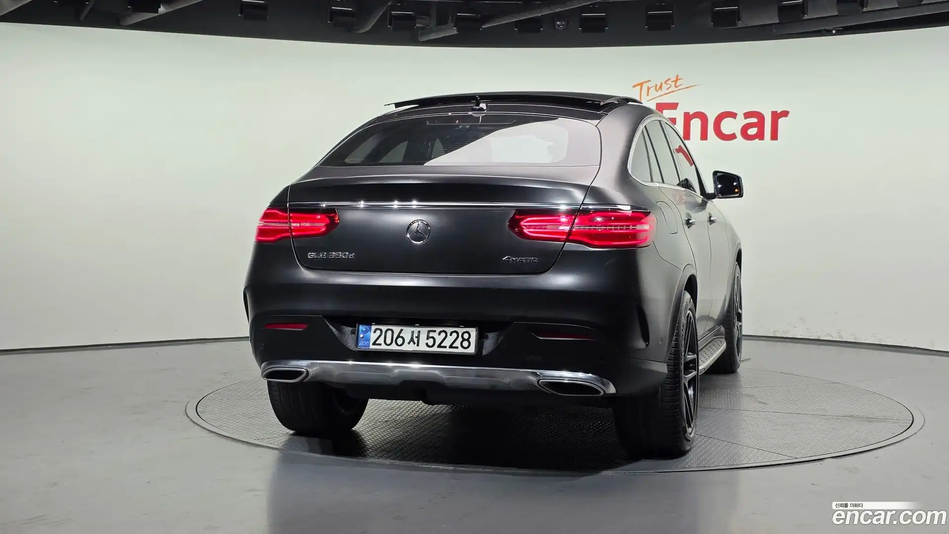 GLE-Class Mercedes-Benz 2018.3-OUTER-004