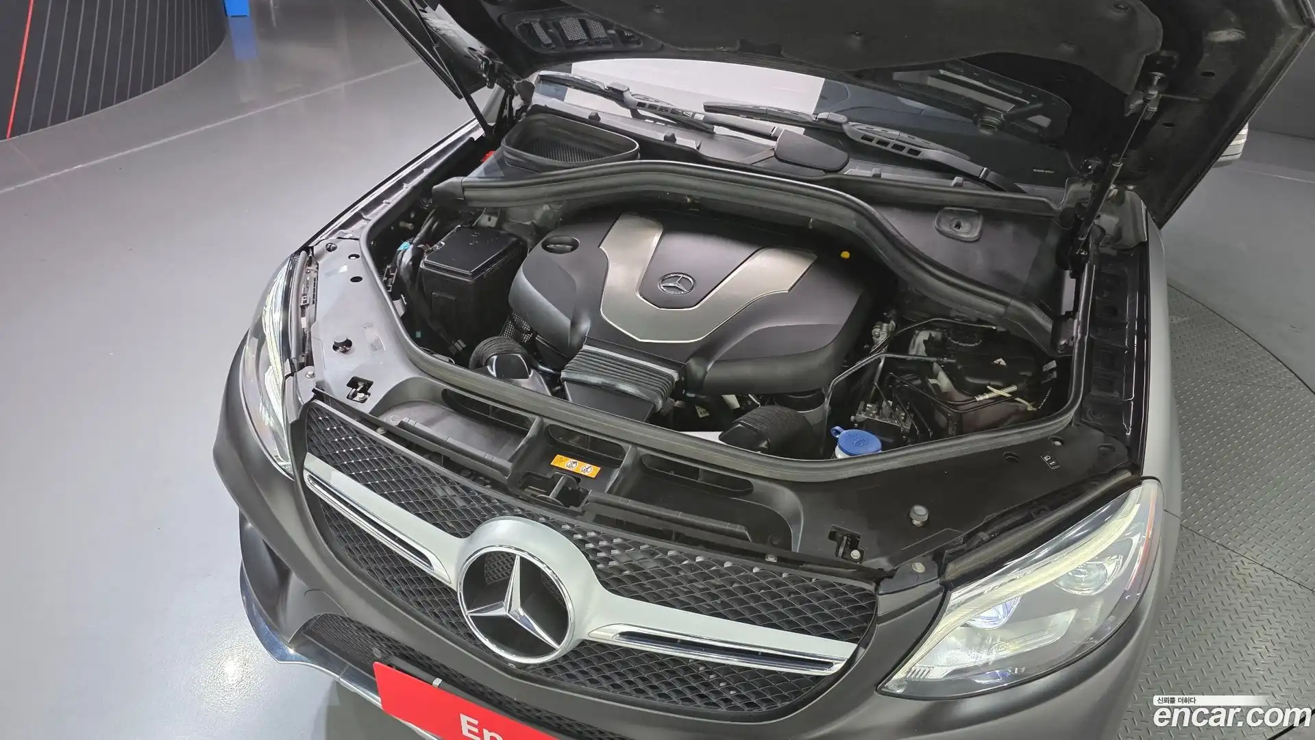 GLE-Class Mercedes-Benz 2018.3-OUTER-006