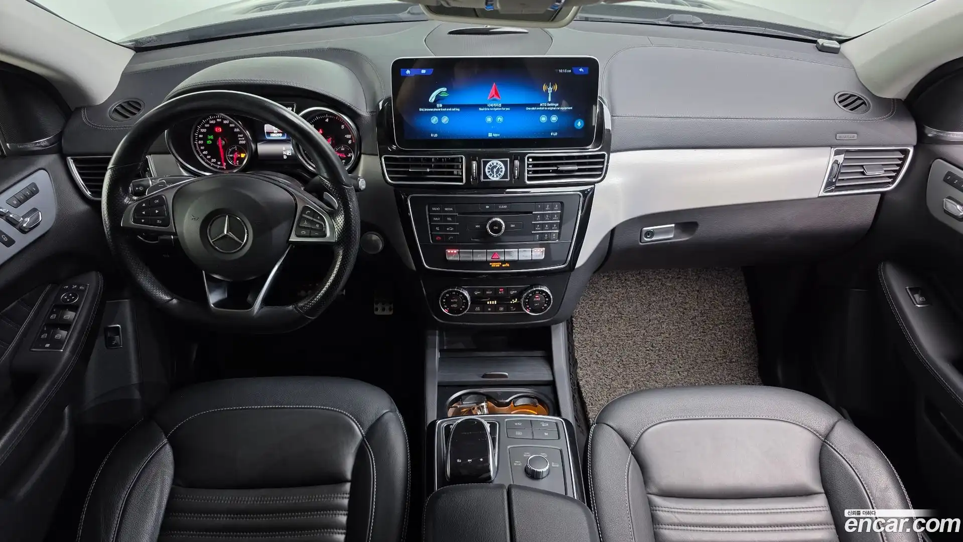 GLE-Class Mercedes-Benz 2018.3-INNER-007