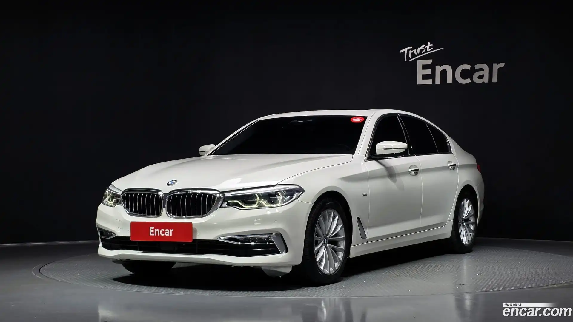 5-Series BMW 2018.8-OUTER-001