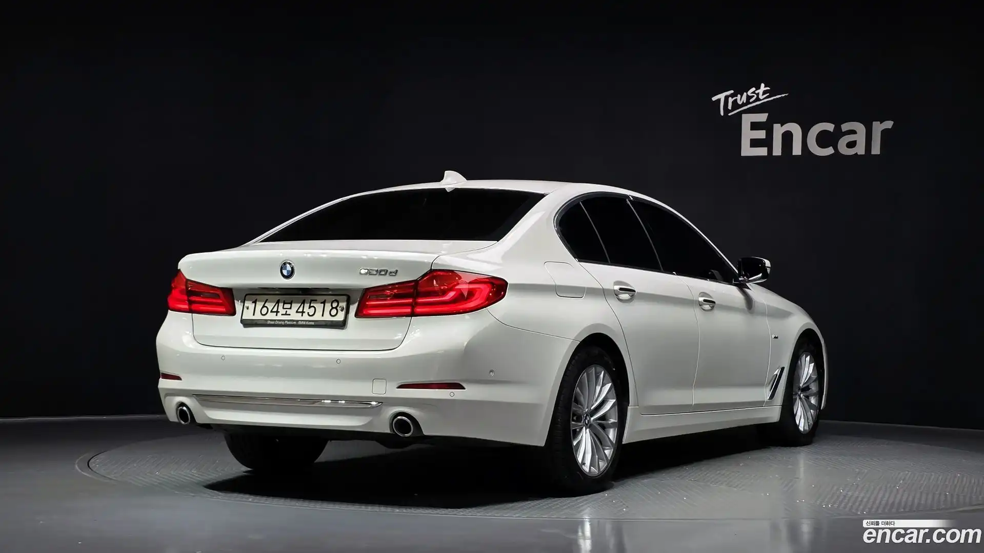 5-Series BMW 2018.8-OUTER-002