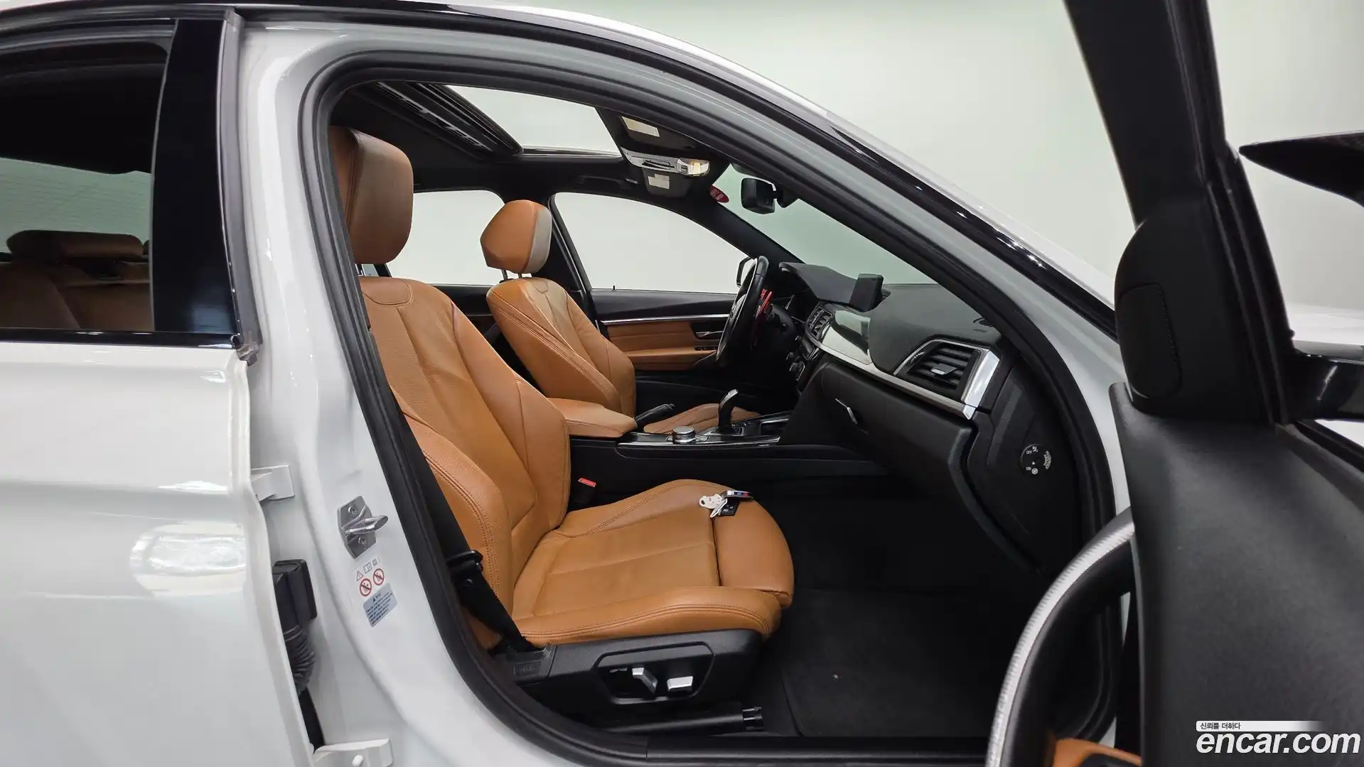 3-Series BMW 2018.3-INNER-010