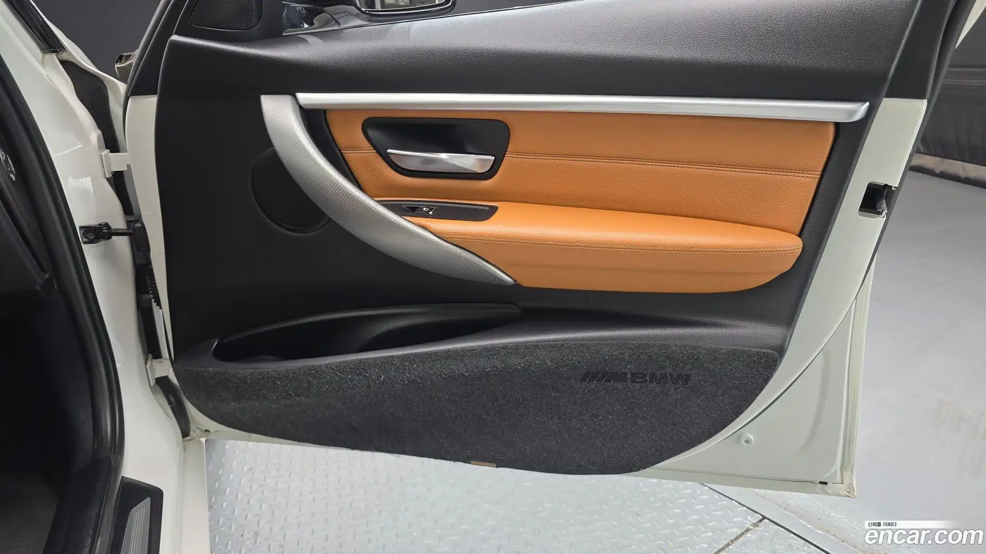 3-Series BMW 2018.3-INNER-035