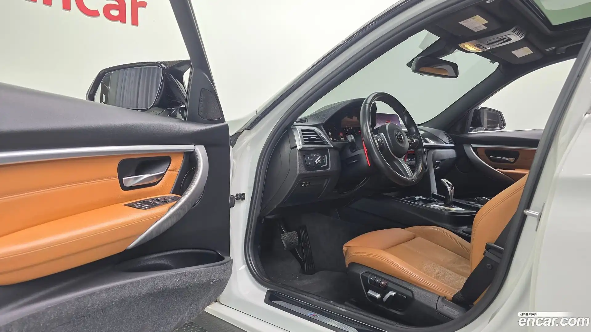 3-Series BMW 2018.3-INNER-036