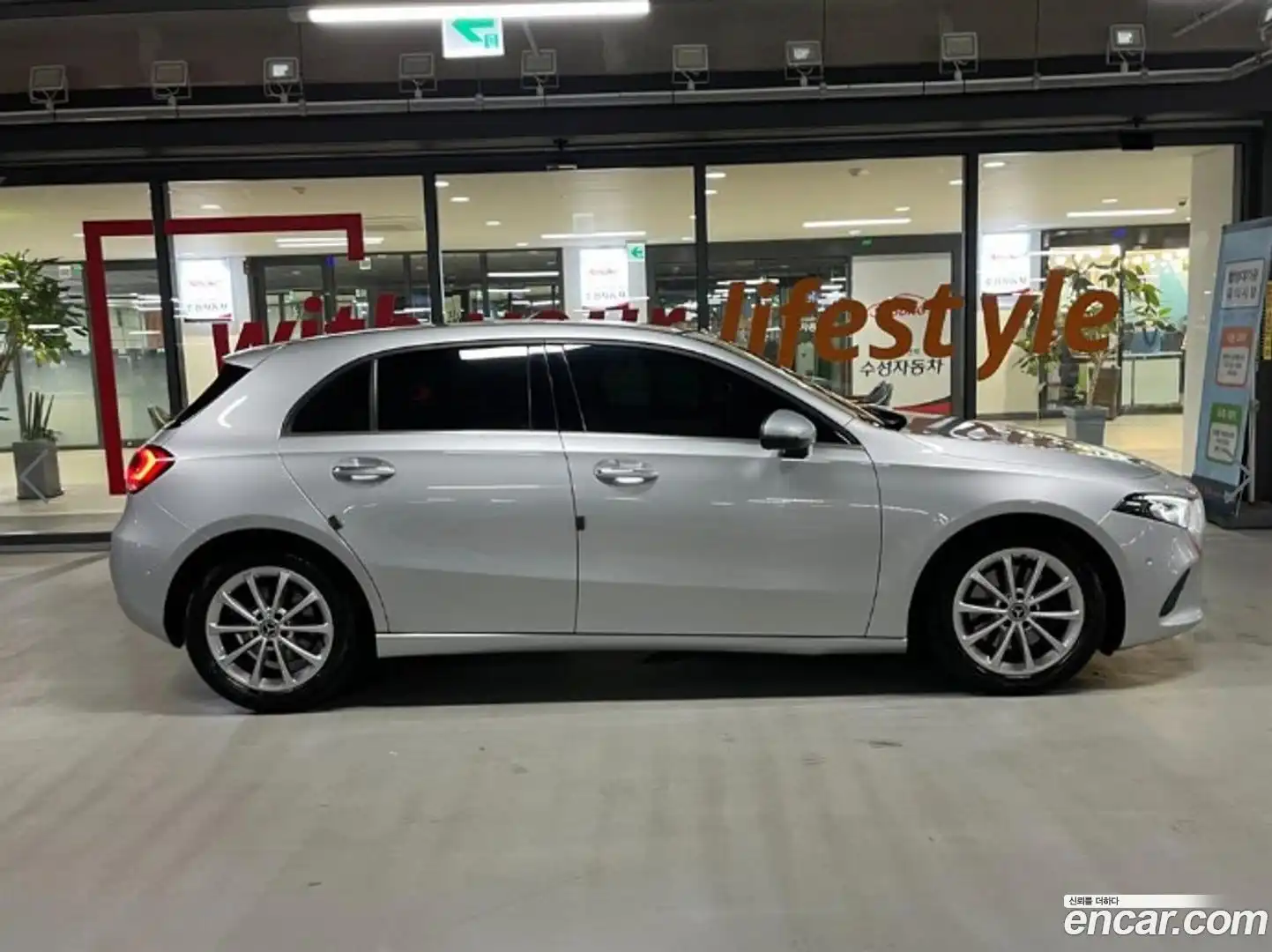 A-Class Mercedes-Benz 2020.2-OUTER-003
