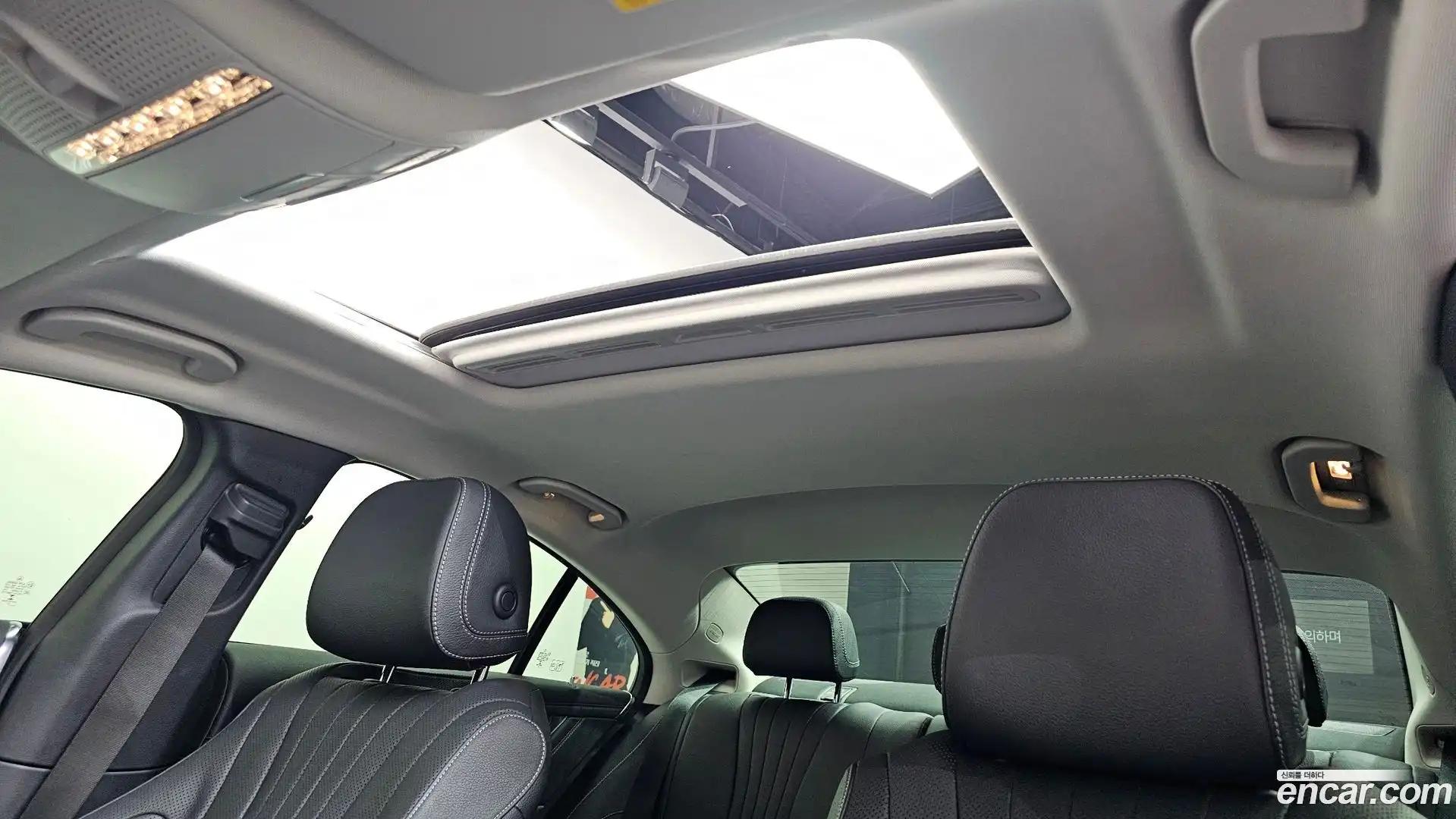 CLS-Class Mercedes-Benz 2019.6-OPTION-019
