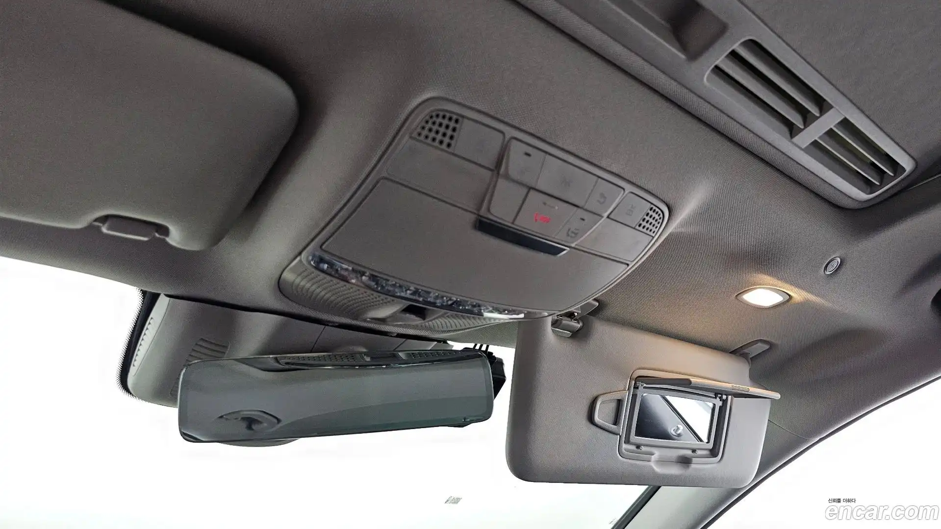 CLS-Class Mercedes-Benz 2019.6-OPTION-023