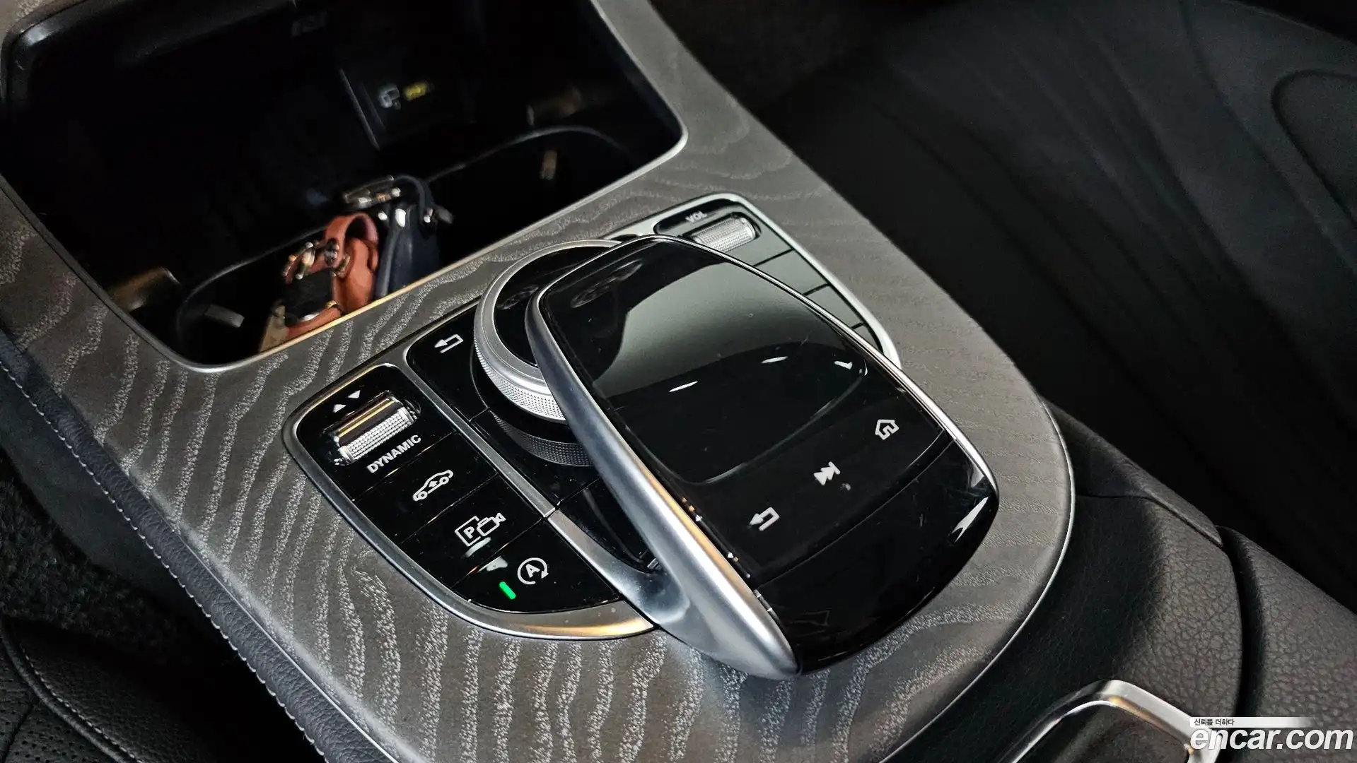CLS-Class Mercedes-Benz 2019.6-OPTION-044