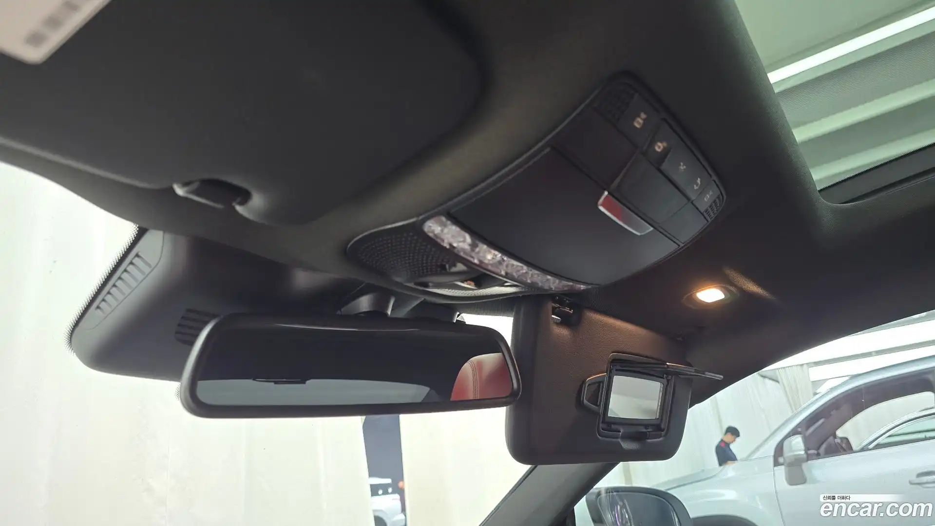 C-Class Mercedes-Benz 2017.5-OPTION-022