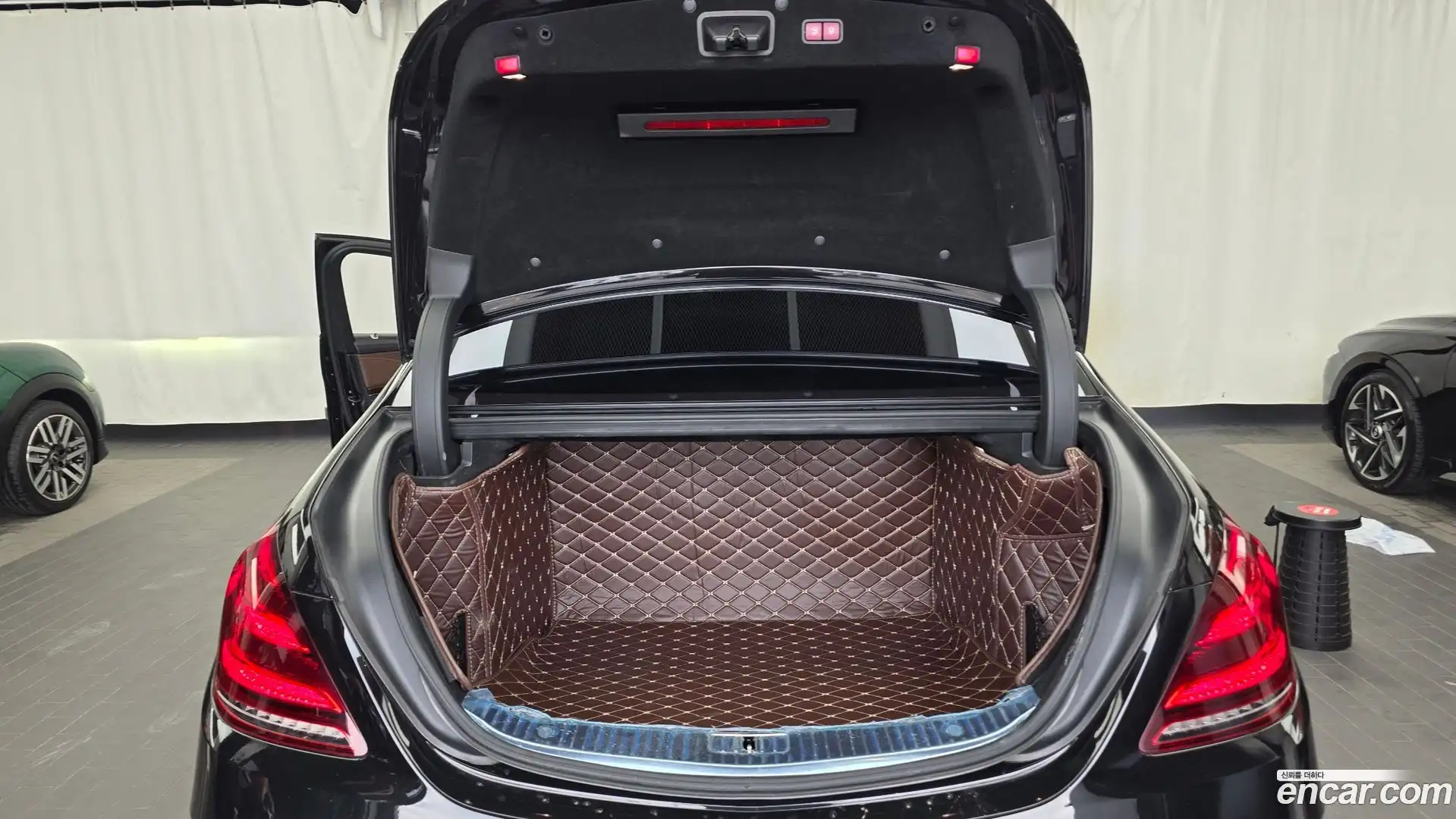 S-Class Mercedes-Benz 2017.9-OPTION-024